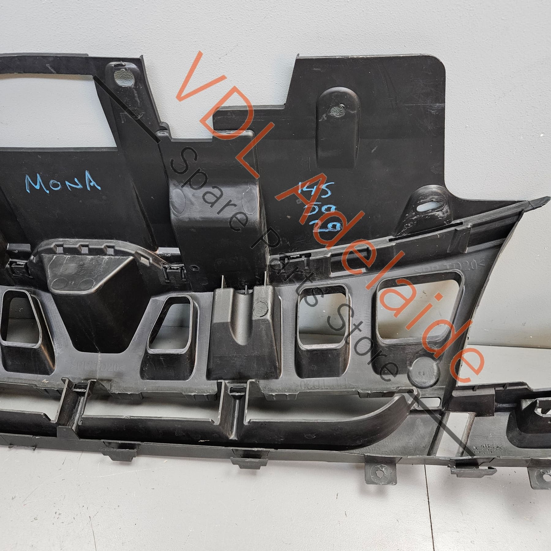 Renault Megane RS250 Front Bumper Backing Mounting Bracket Radiator Trim with ECU Vent Hole - Image 11