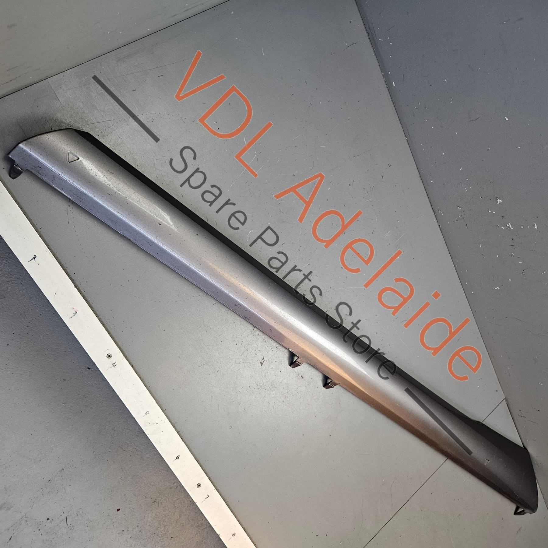 Renault Megane Left Side Sill Panel Rocker Molding 764192275R 764193237R Oyster Grey