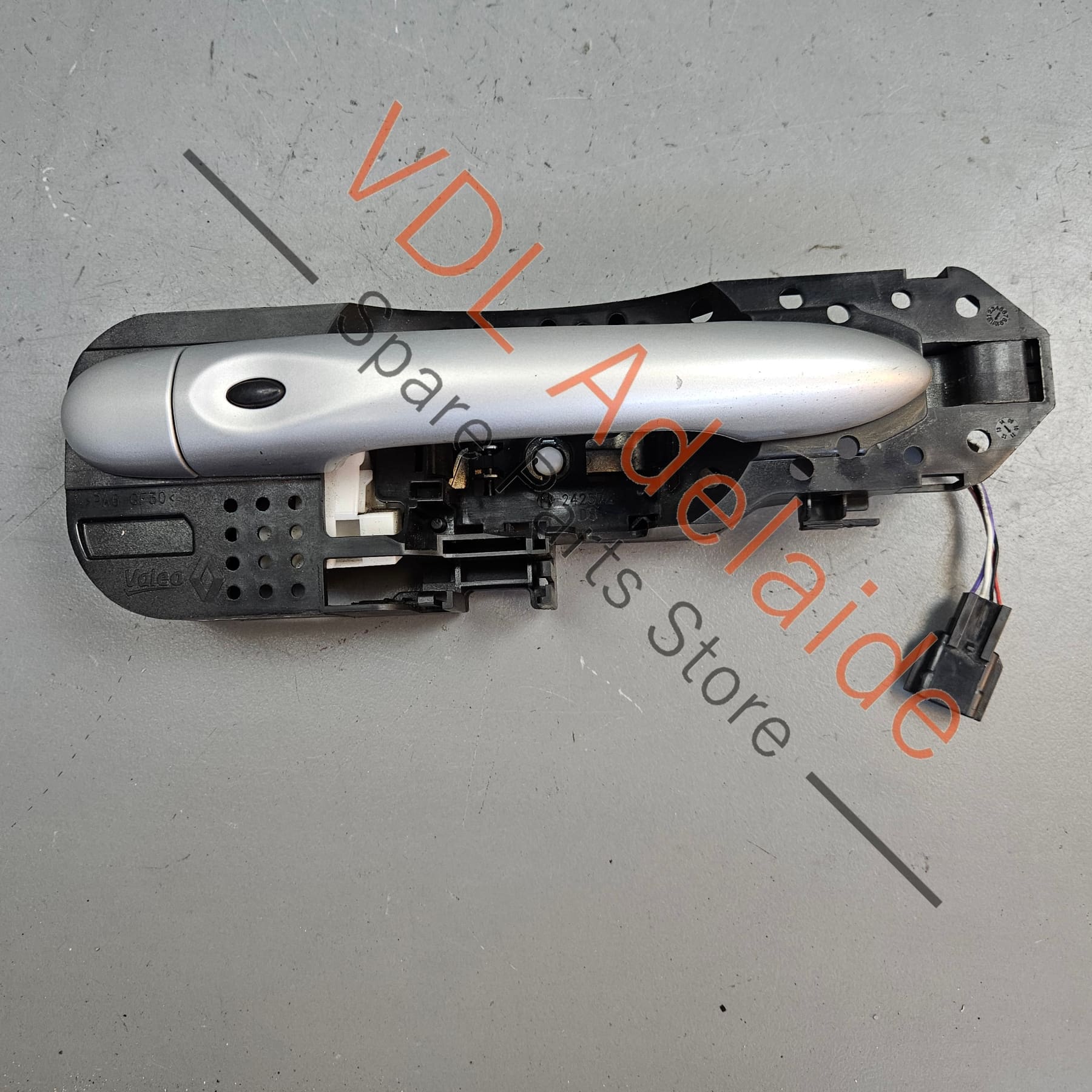Renault Megane III 3 Drivers Side Exterior Door Handle Assembly 806B09141R 285989032R