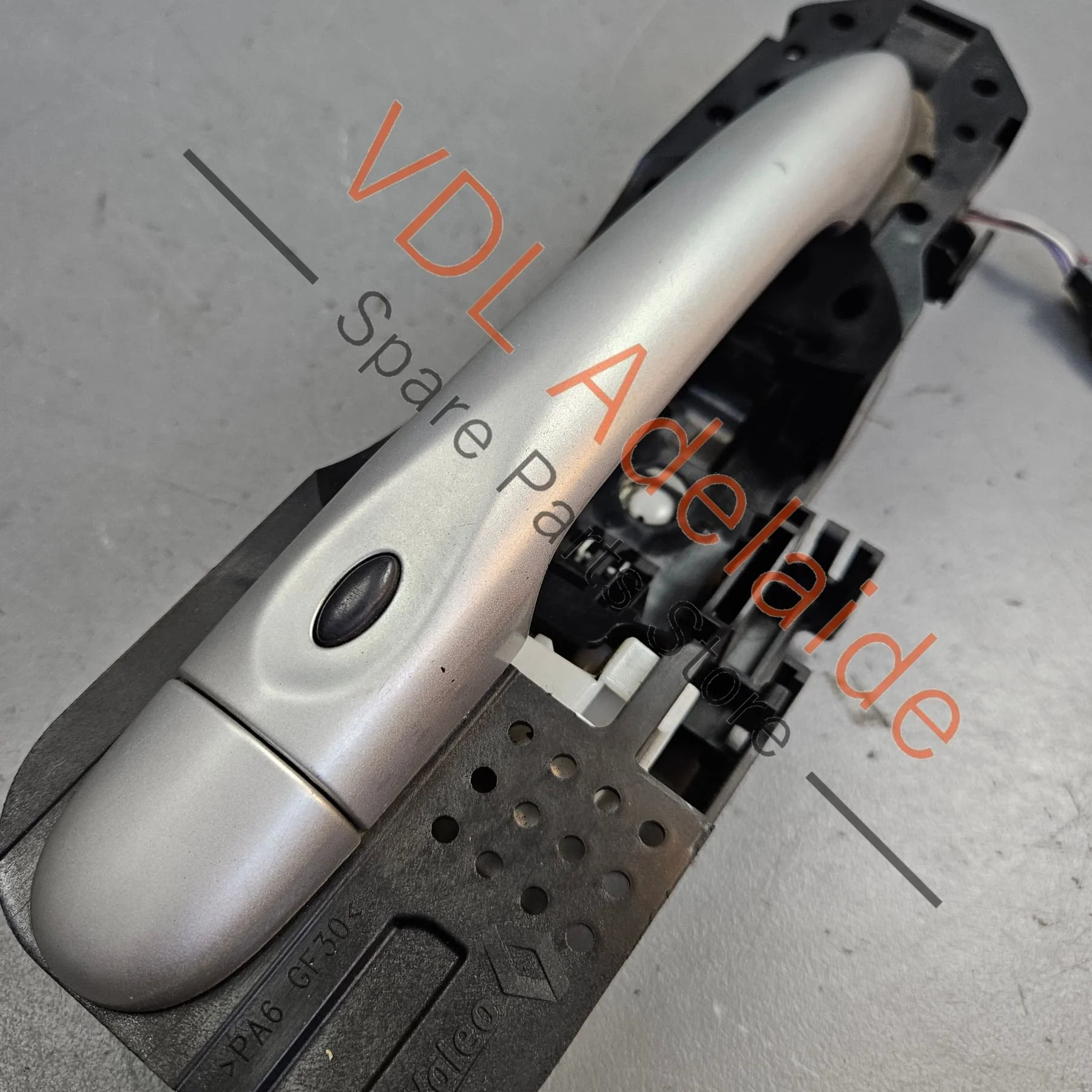 Renault Megane III 3 Drivers Side Exterior Door Handle Assembly 806B09141R 285989032R - Image 2