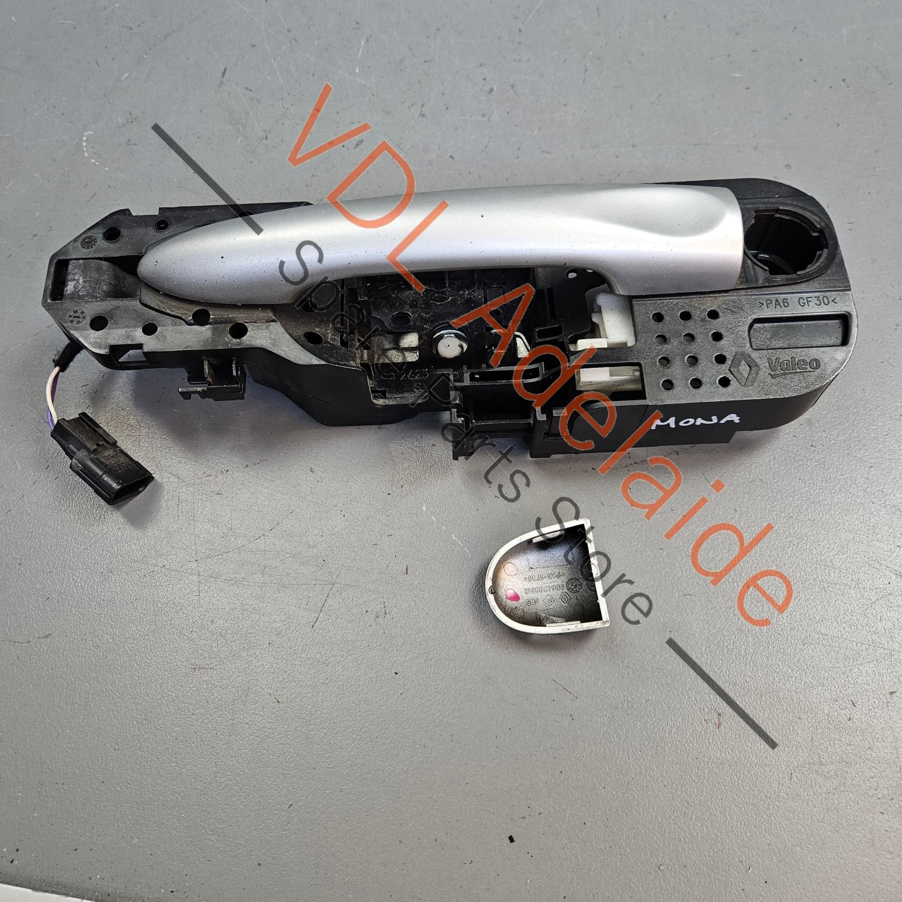 Renault Megane III 3 Passenger Side Exterior Door Handle Set 806B03759R 285980194R 806070033R - Image 2