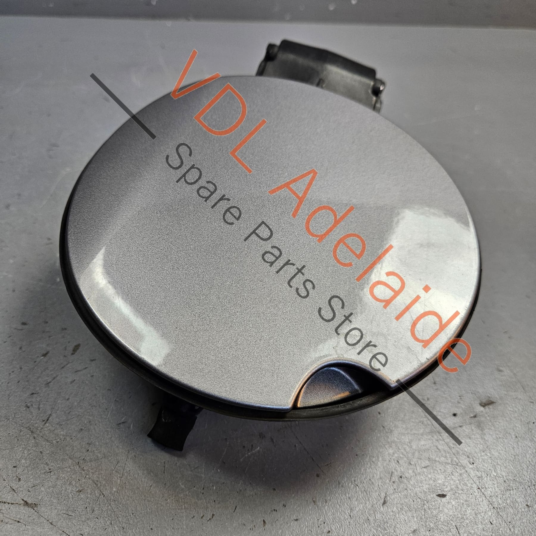 Renault Megane Fuel Tank Filler Door with Cap Oyster Grey 788300006R 781200020R - Image 3