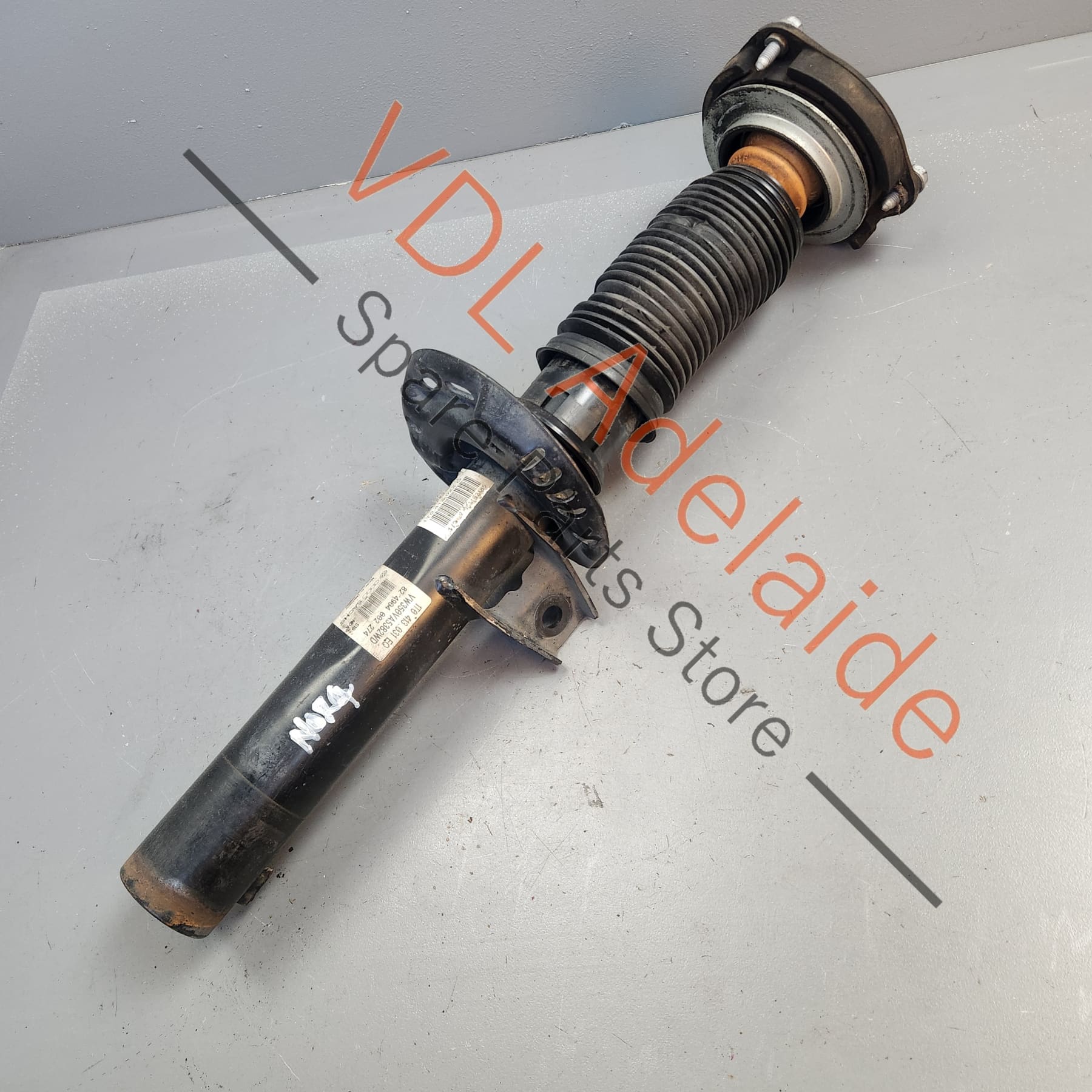 Volkswagen VW Golf GTi Mk6 Front Shock Absorber 1T0413031EQ