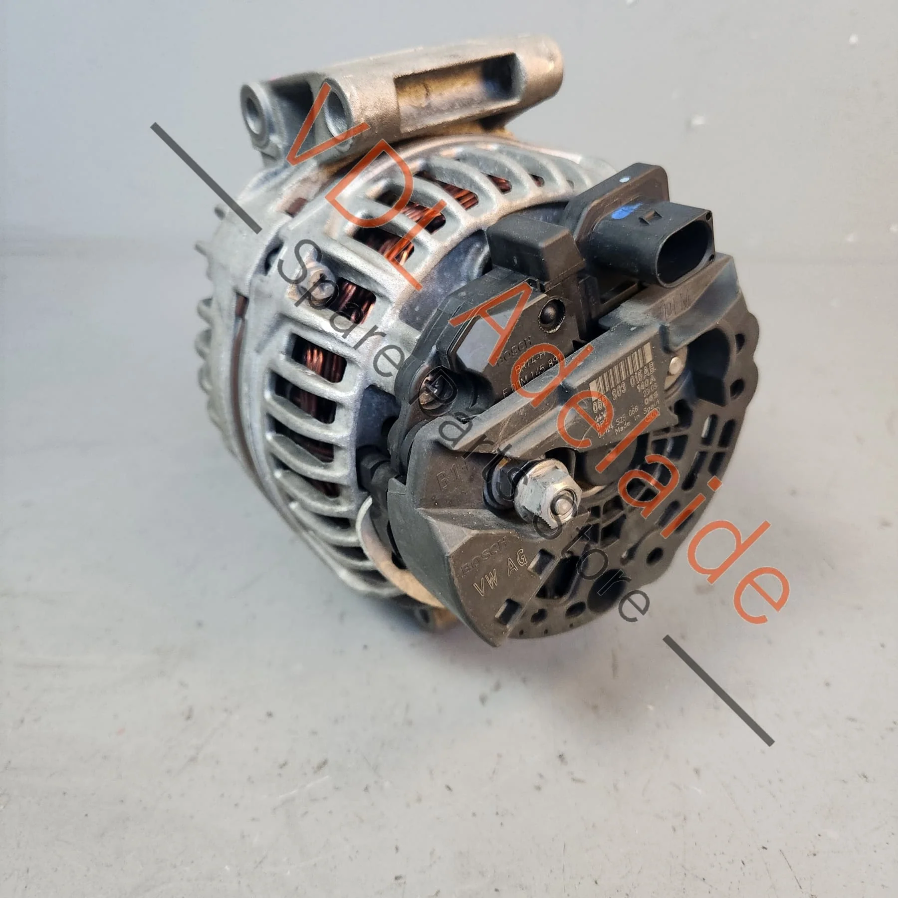 Genuine Volkswagen VW Golf Tiguan Passat BOSCH Alternator 140A 06B903016AB