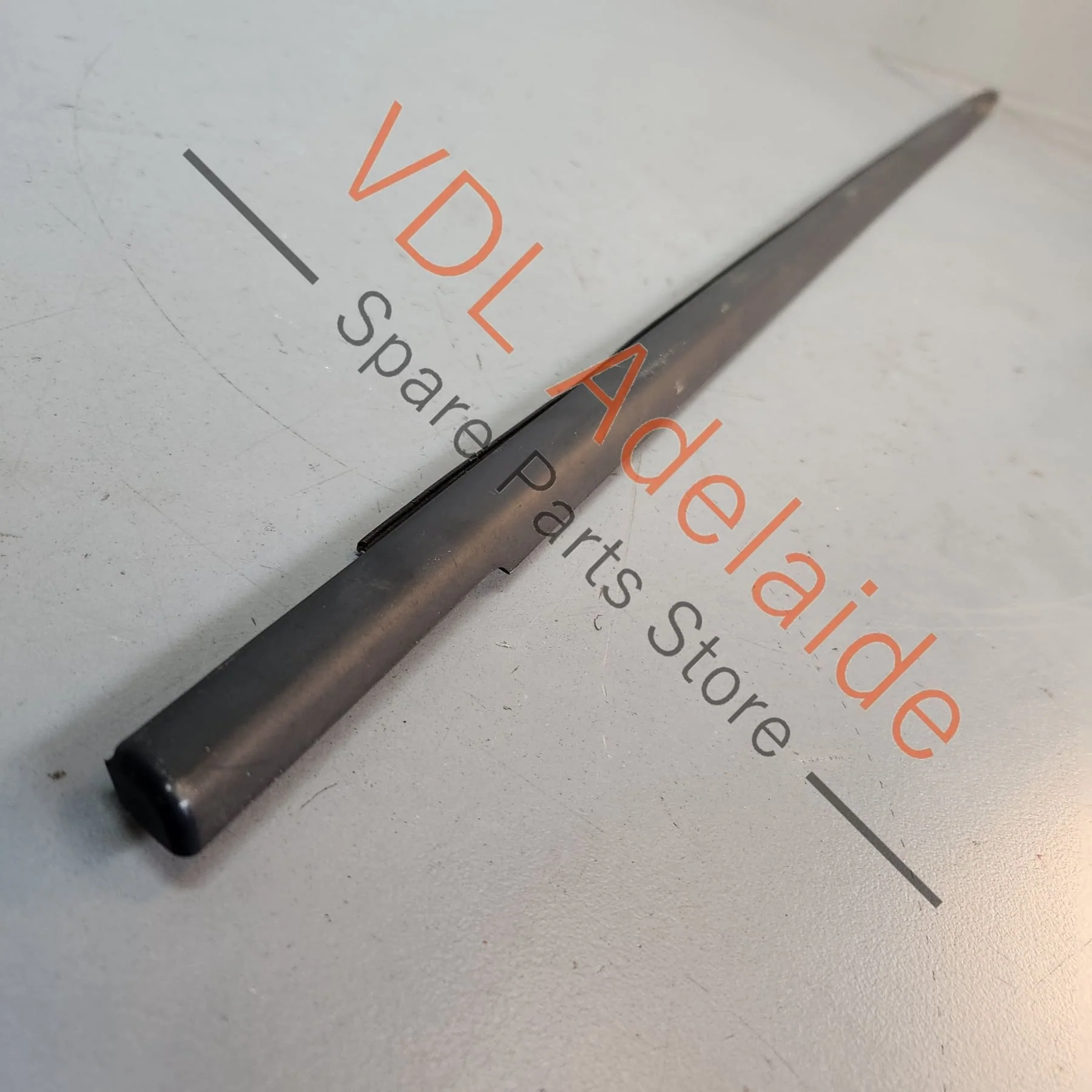 VW Golf MK6 Front Left Door Window Molding Weather Strip Aperture Seal 5K4837479B 5AP