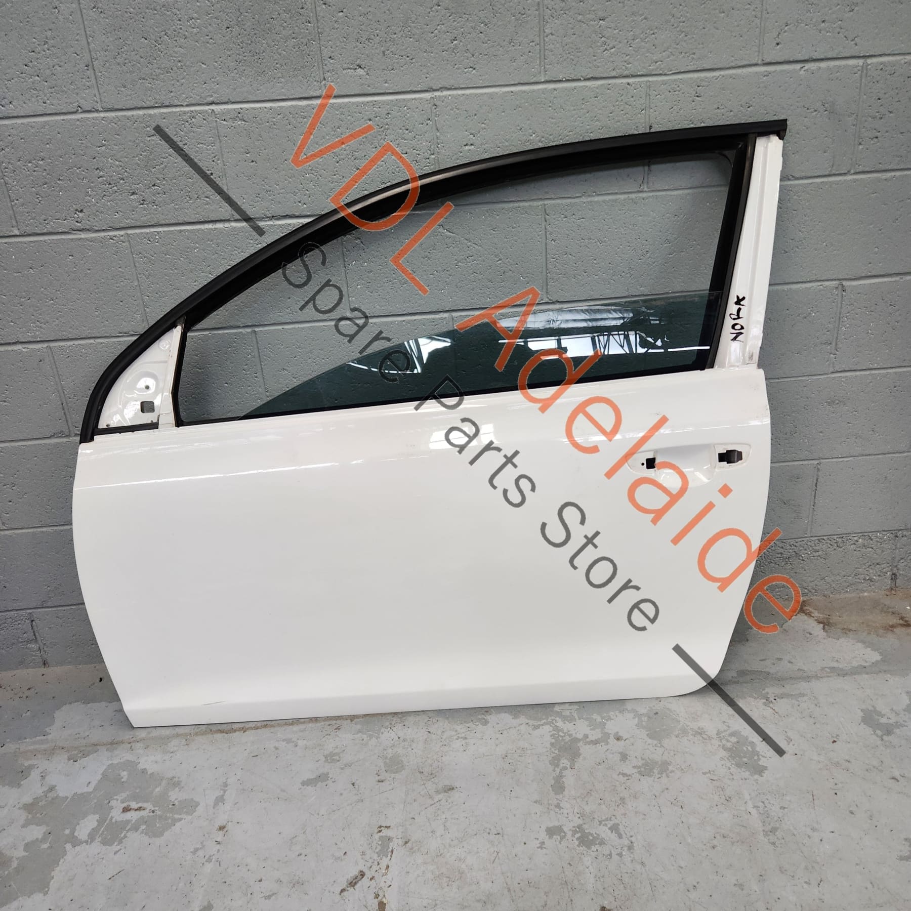 VW Golf MK6 3dr Hatch Left Front Door Shell Panel Candy White B4B4 LB9A 5K3831055K
