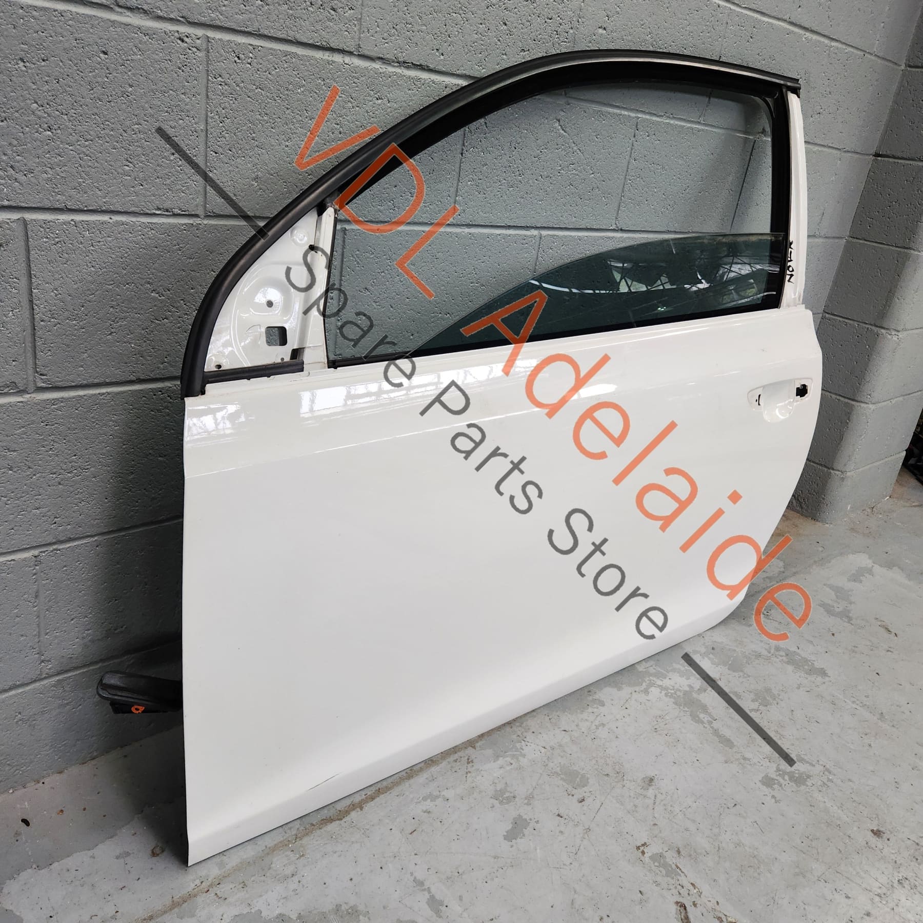 VW Golf MK6 3dr Hatch Left Front Door Shell Panel Candy White B4B4 LB9A 5K3831055K - Image 5