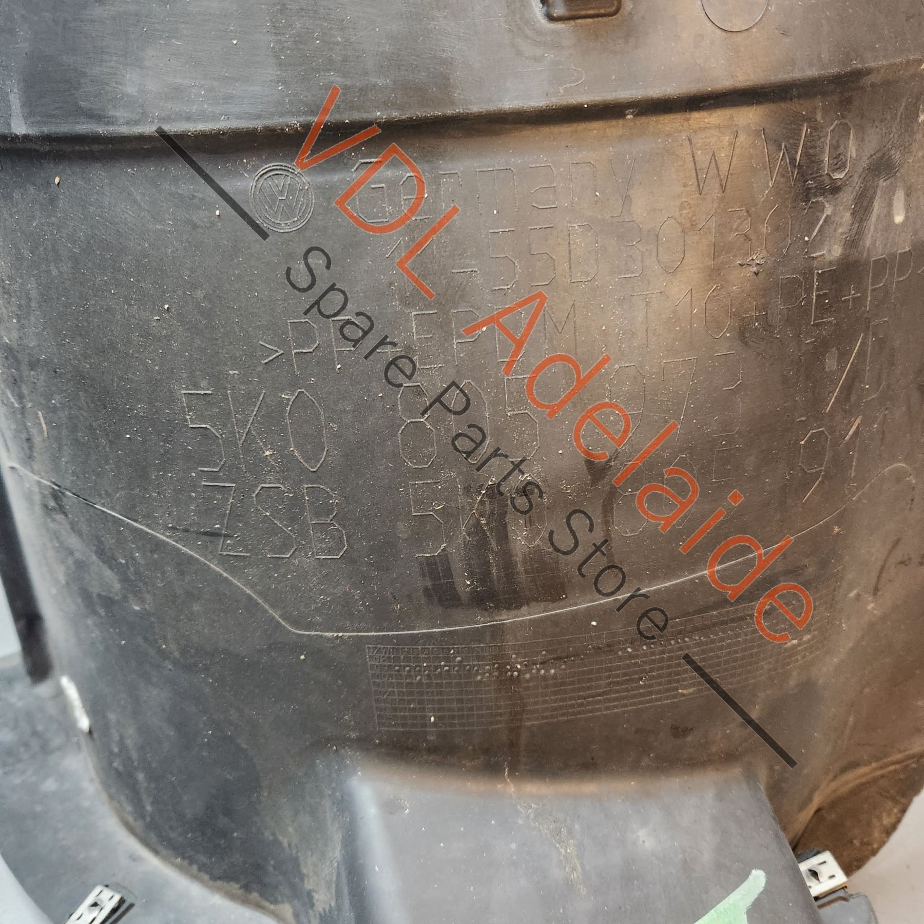 VW Golf MK6 Wheel Housing Liner Front Left Lower 5K0805911E 5K0805911G - Image 3