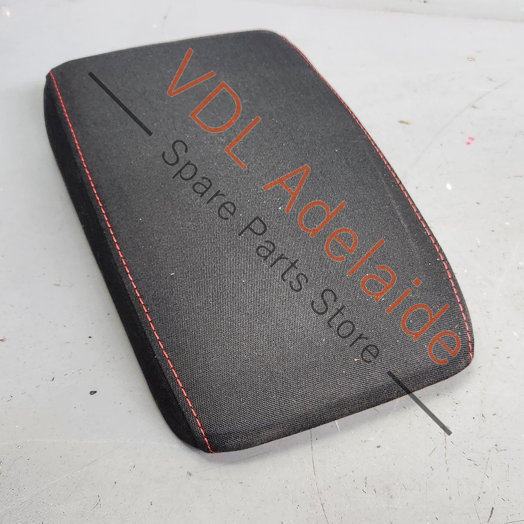 Genuine OEM VW Golf MK6 Gti Cloth Centre Middle Arm Rest Red Stitching Interior Trim 5K0061123 82V - Image 7