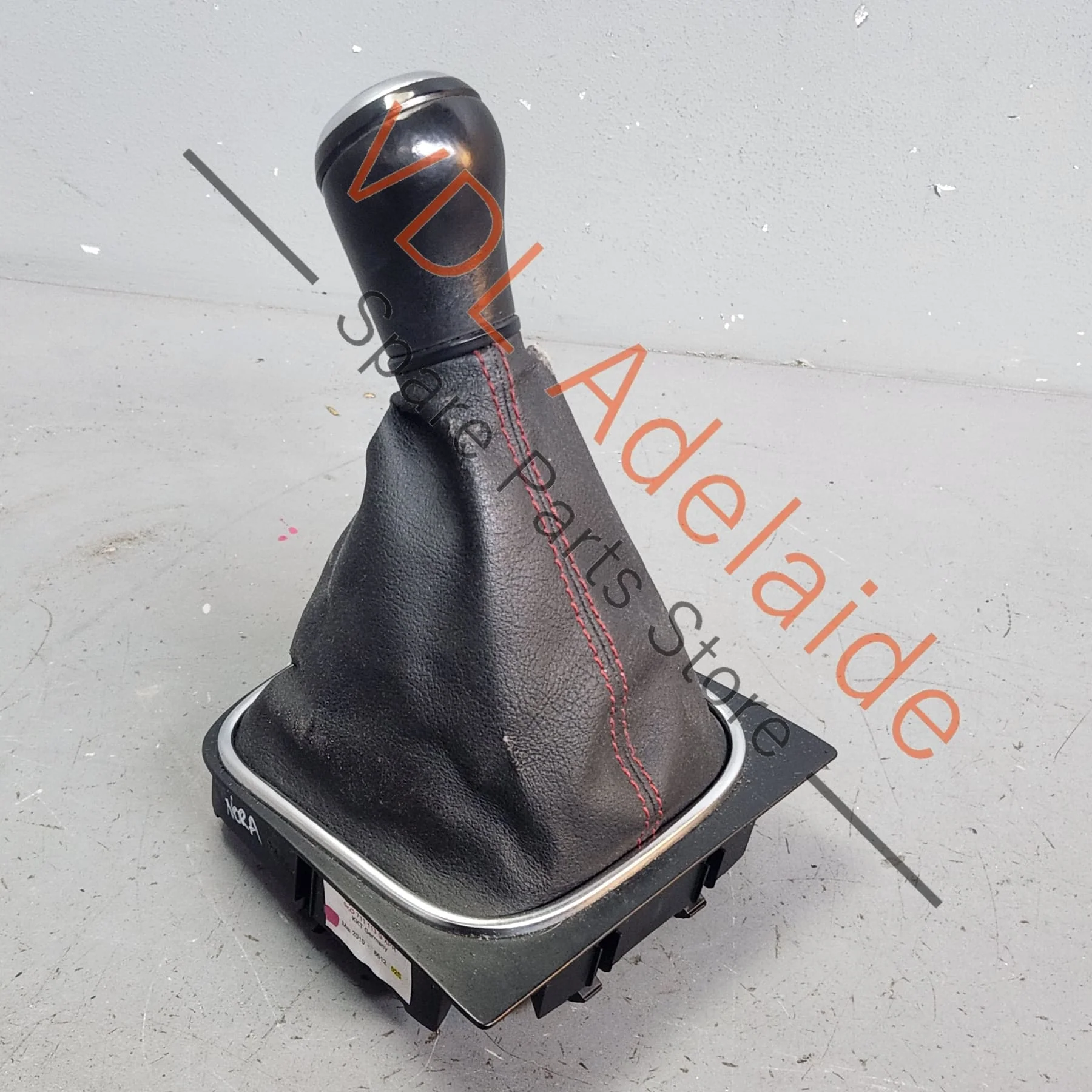 VW Golf MK6 Gti Manual Gear Stick Shifter Knob Boot Leather Red Stitch 5K0711113G XPR - Image 2