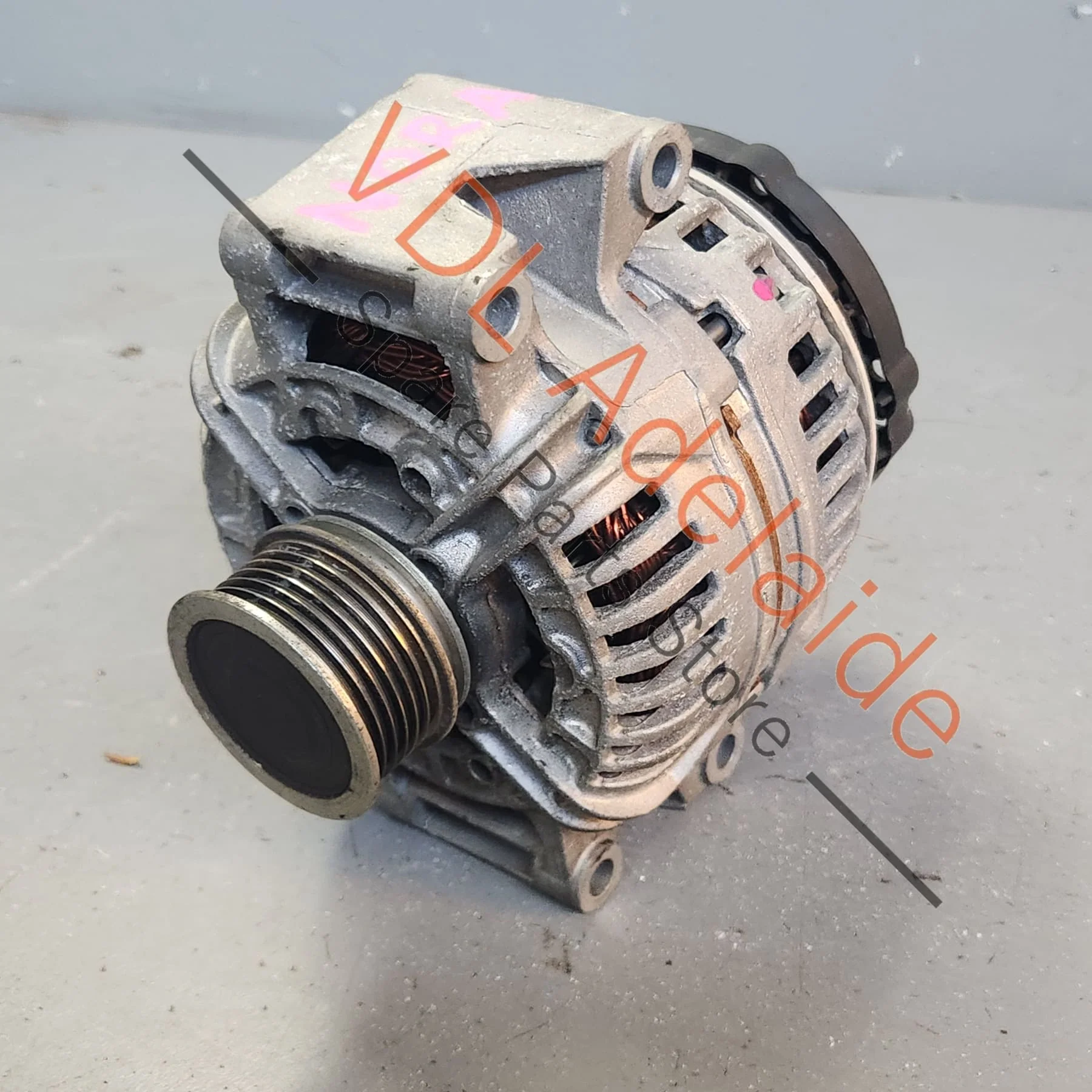Genuine Volkswagen VW Golf Tiguan Passat BOSCH Alternator 140A 06B903016AB