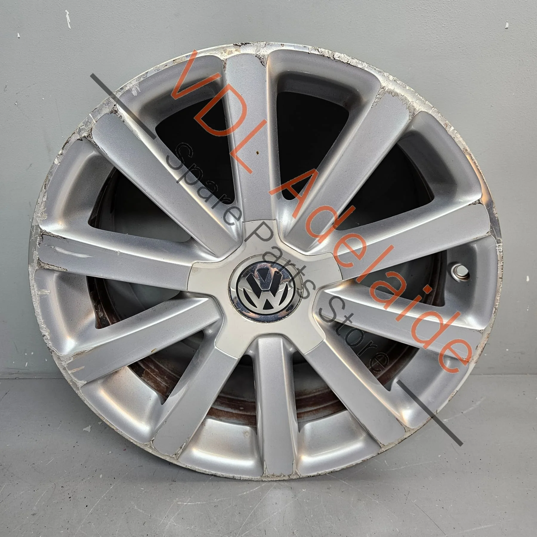 VW Passat R36 OMANYT Alloy Wheel 18 x 8 ET44 Genuine OEM Ronal 3C0601025AG 3C0601149R 8Z8 #02