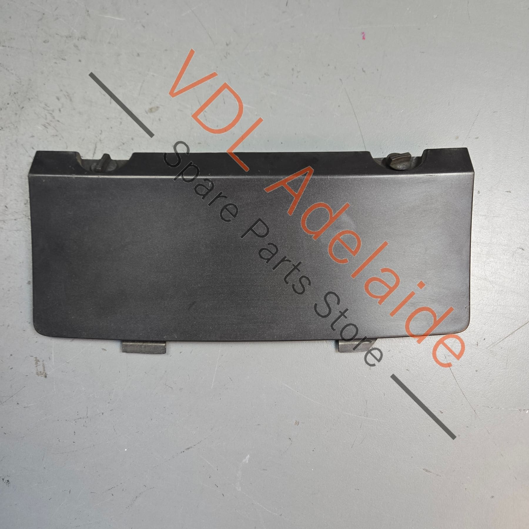 VW Touareg 7L Rear Bumper Tow Bar Trim Cover Plate - Image 3