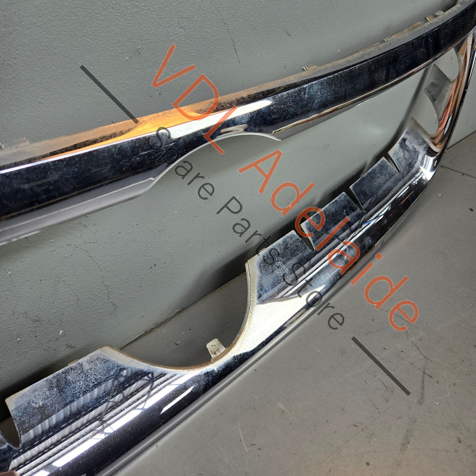 VW Touareg 7L 2006-2008 Front Grille Surround Chrome 7L6853653J - Image 3
