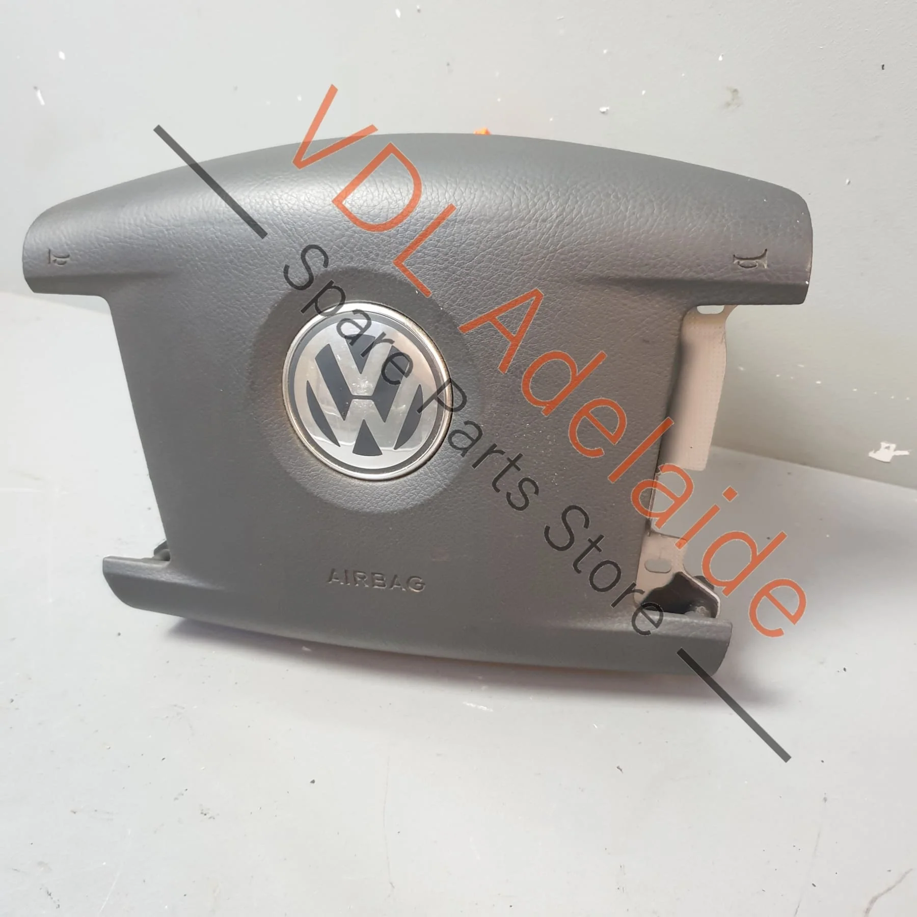 VW Touareg 7L Airbag Unit for Steering Wheel Anthracite 3D0880203B