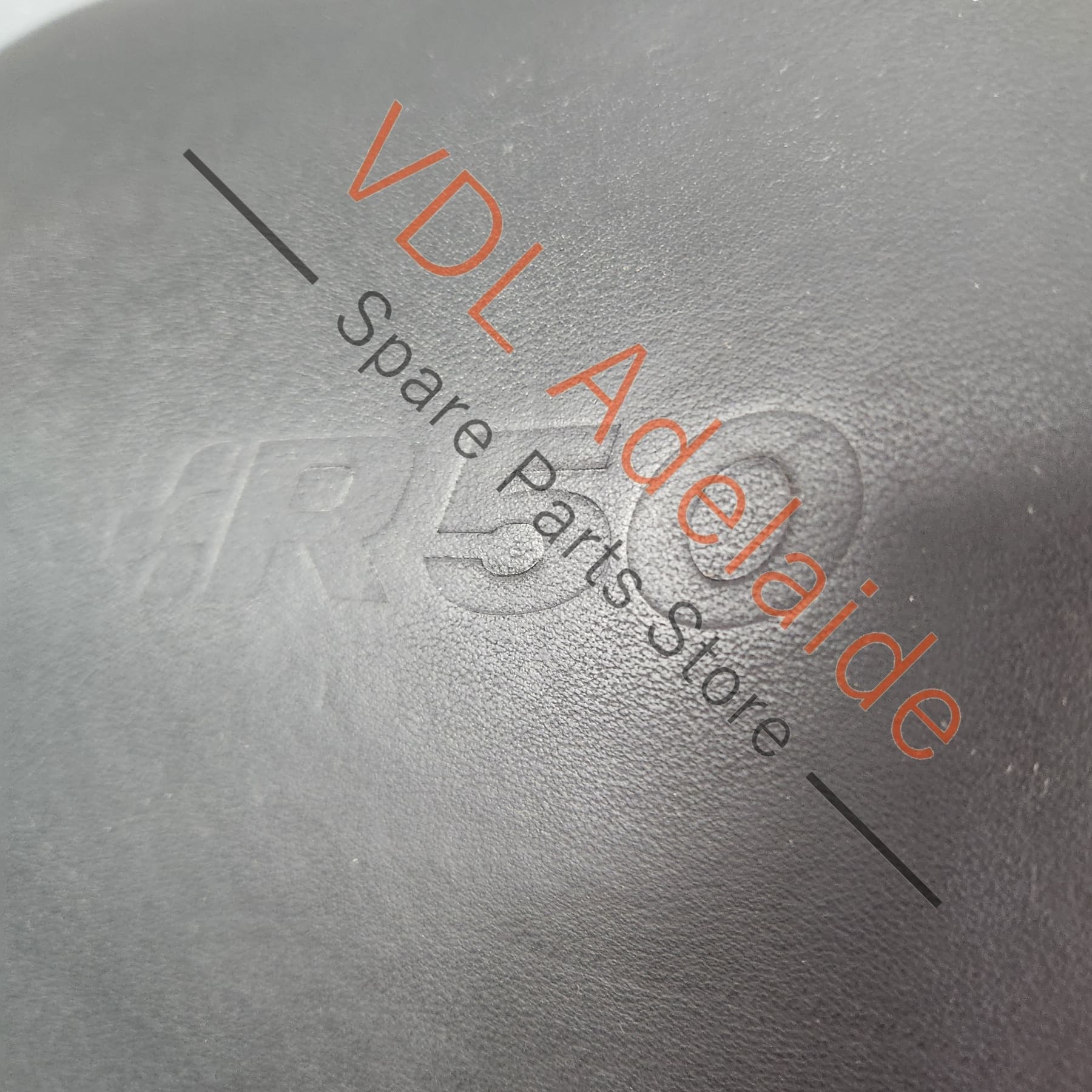 VW Touareg 7L R50 Front Seat Headrest - Image 3
