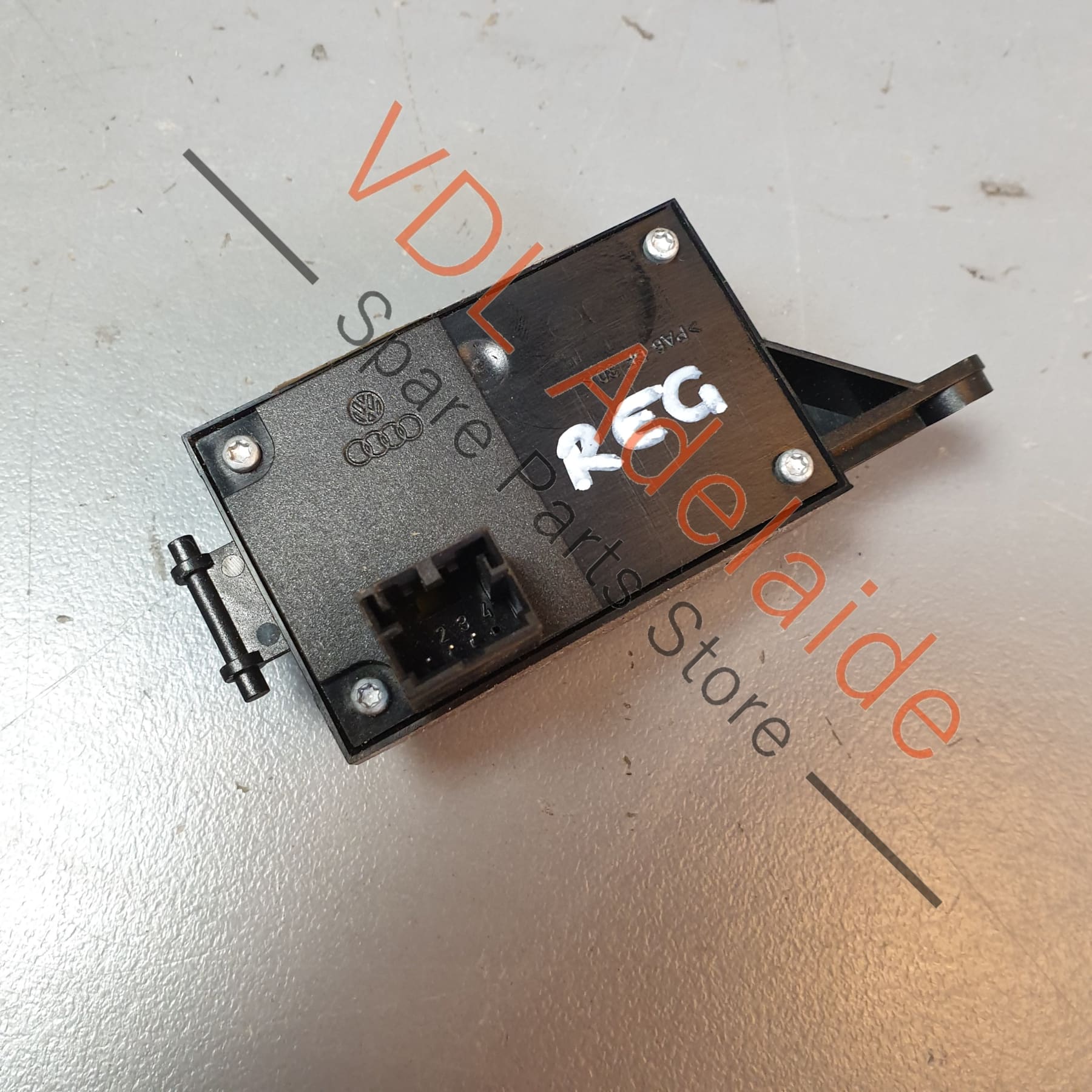 VW Touareg Audi Q7 Electric Adjustable Steering Column Adjustment Switch 3D0953551 - Image 3