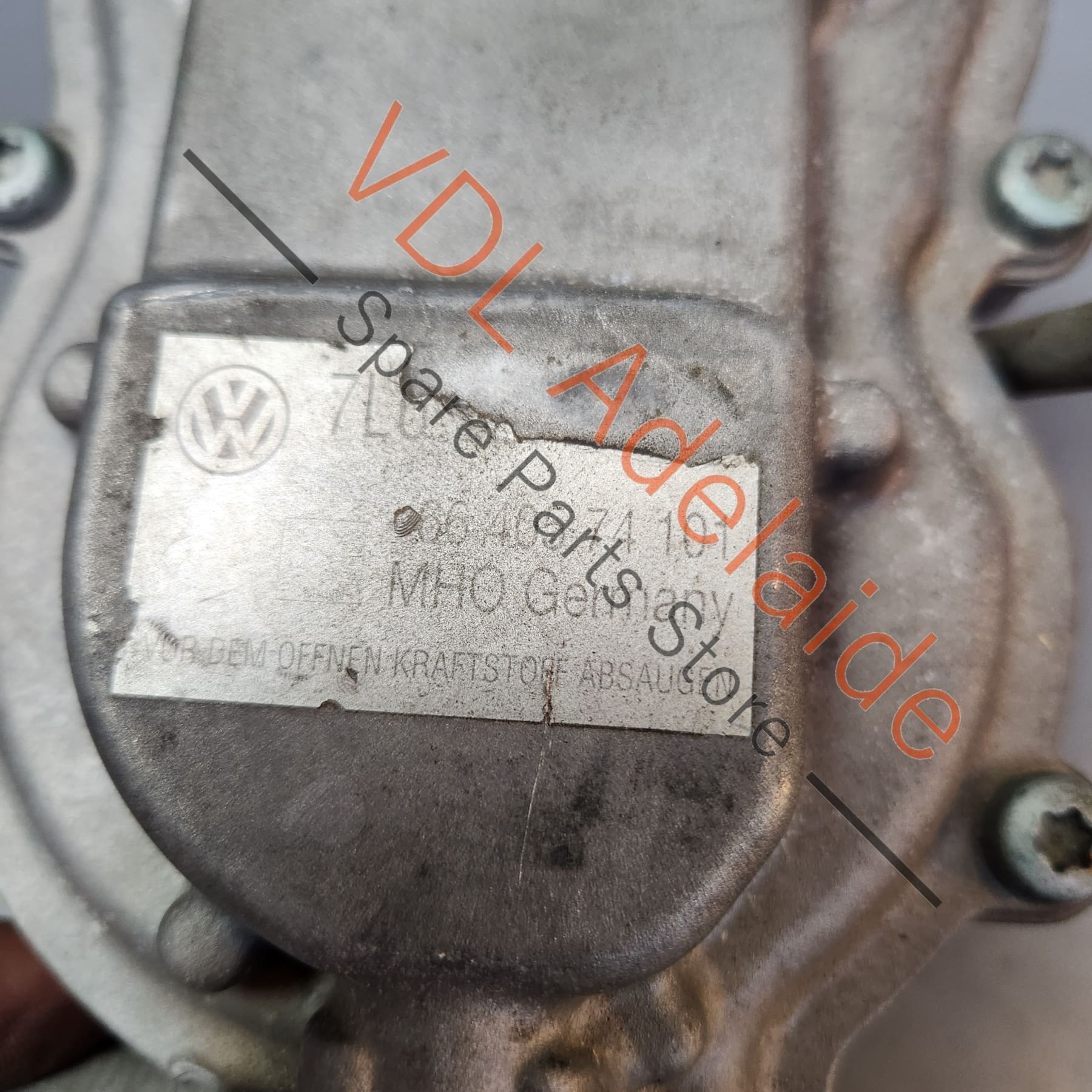 VW Touareg V10 Diesel Fuel Filter Chamber 7L6127401D - Image 6