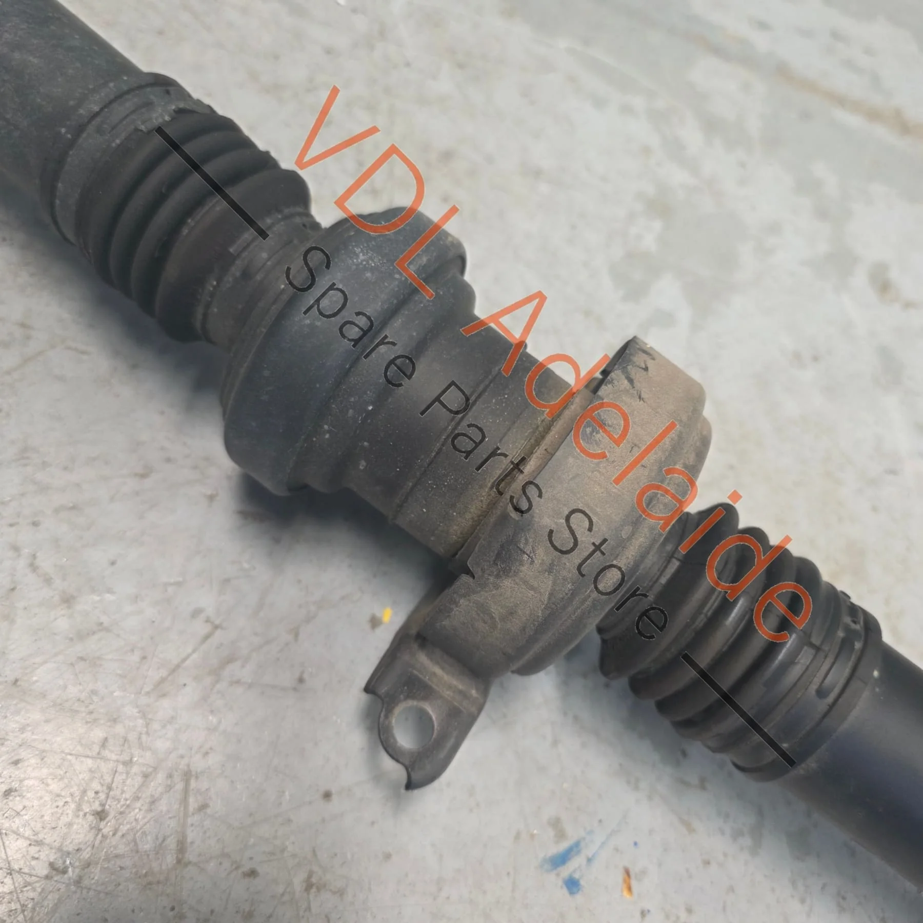 VW Touareg 7P Cayenne 958 Tail Propeller Cardan Shaft 7P0521102R 2011-2018 for V6 models - Image 3