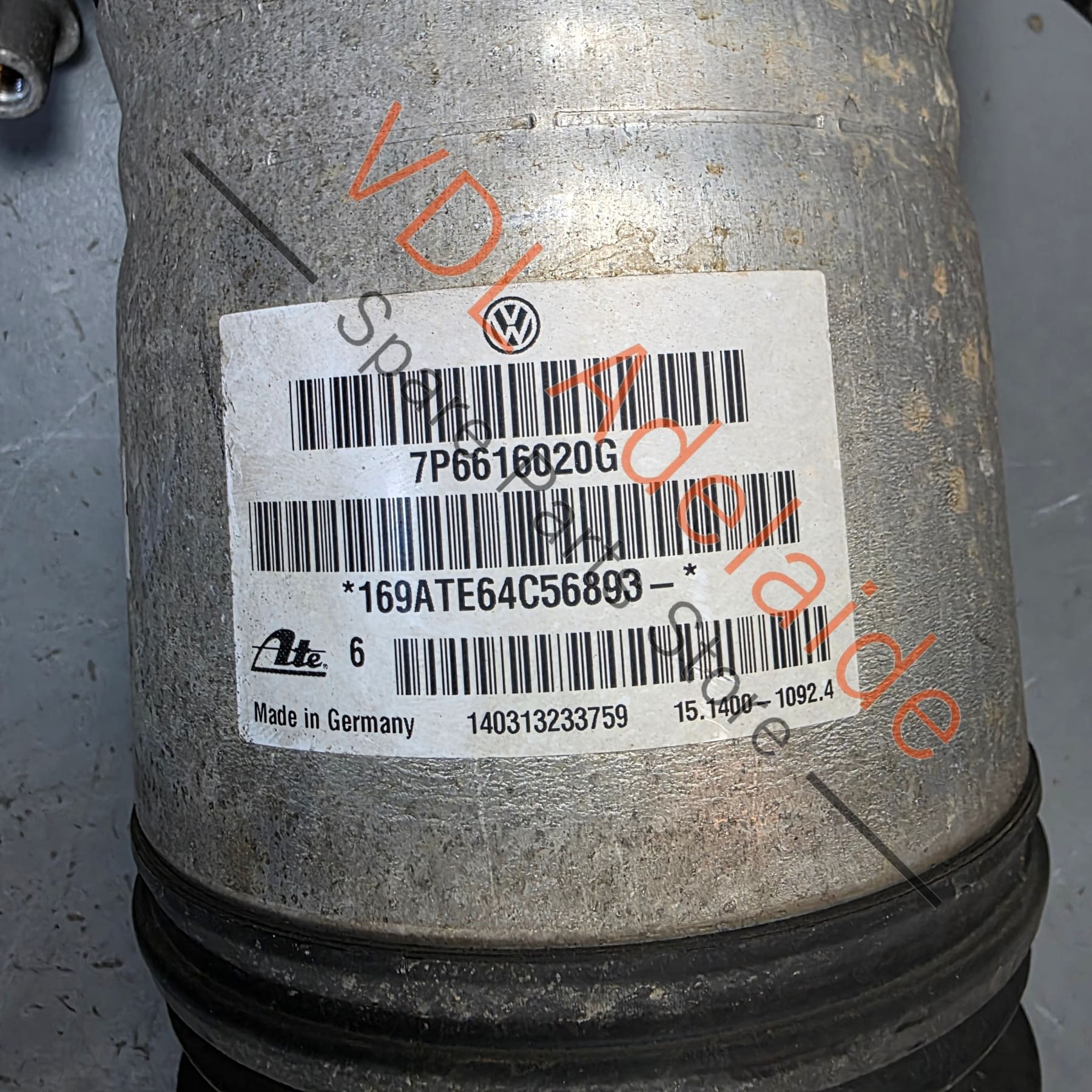 VW Touareg 7P Right Rear Air Suspension Strut Shock Absorber 7P6616020G - Image 2