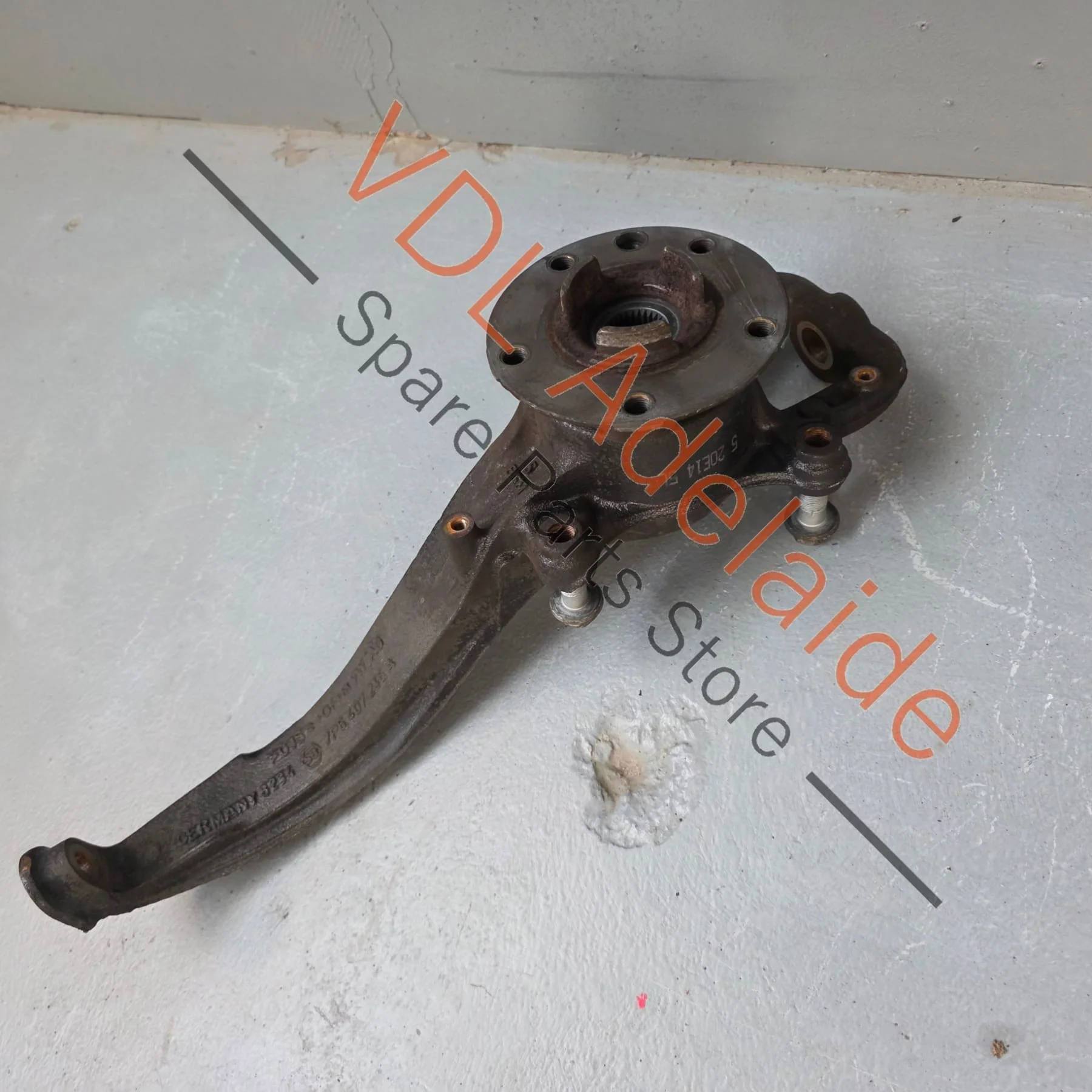 VW Touareg 7P Front Left Suspension Hub Knuckle Bearing Carrier 7P6407245A - Image 5