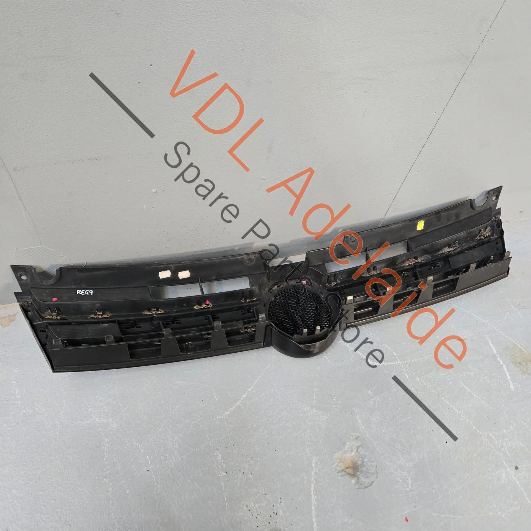 VW Touareg 7P Front Grille Genuine OEM 7P6853651A ZLL - Image 6