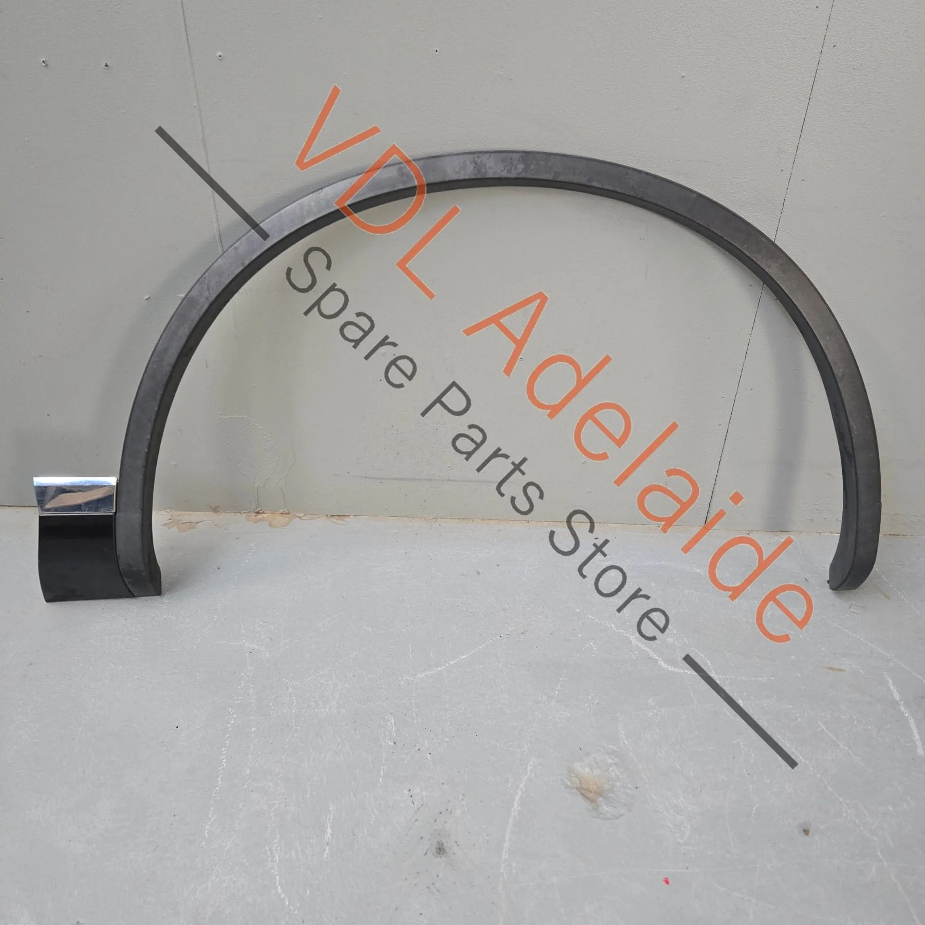 VW Touareg 7P Right Front Wheel Arch Trim Flare 7P6853718F GRU - Image 7