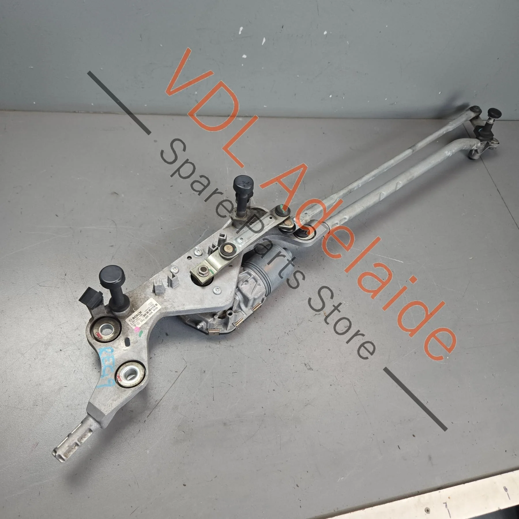 Porsche Cayenne 958 92A VW Touareg 7P Windscreen Wiper Motor and Linkage 7P0955024 7P09551120 - Image 2