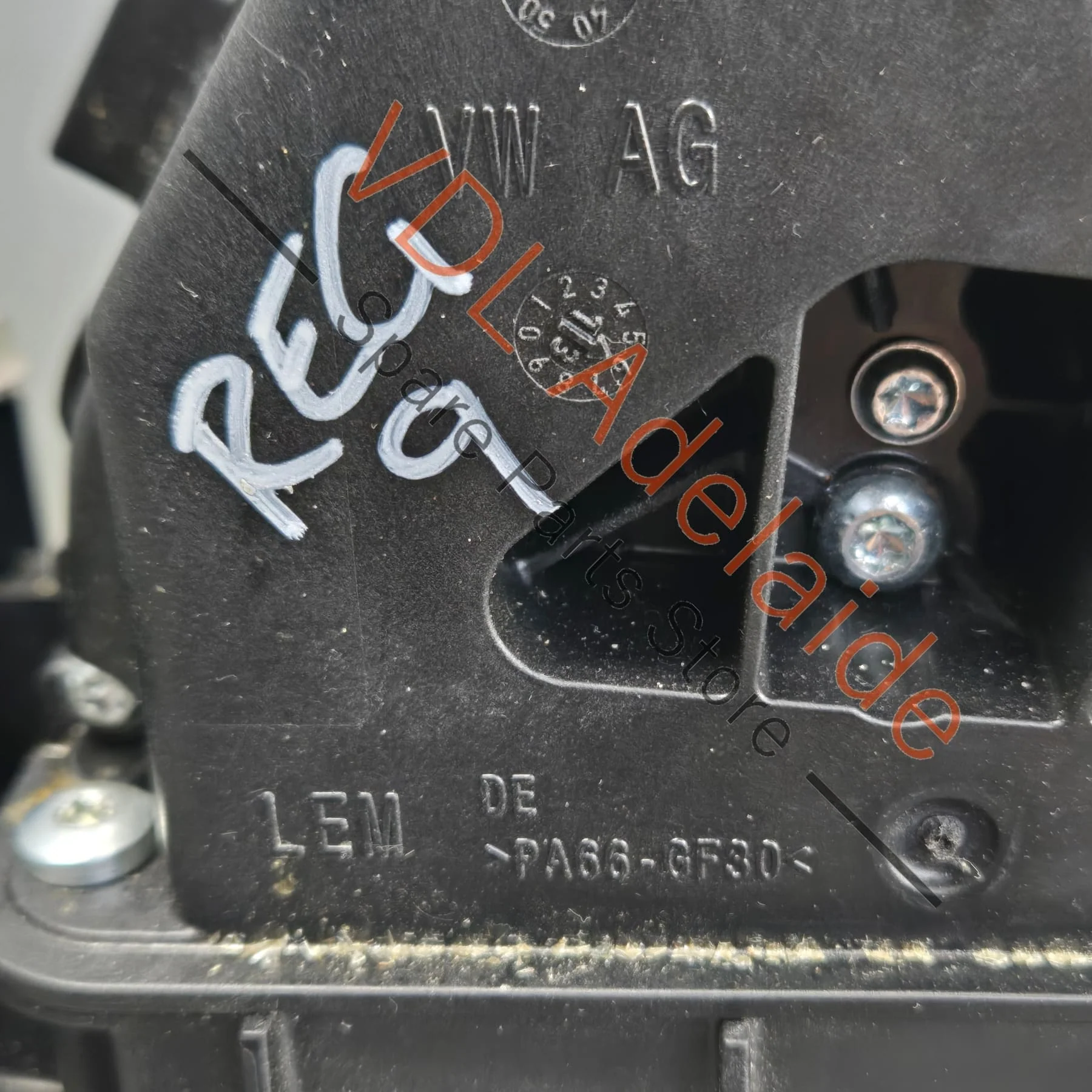VW Touareg 7P Gear Selector Mechanism Shifter 7P2713025D - Image 4