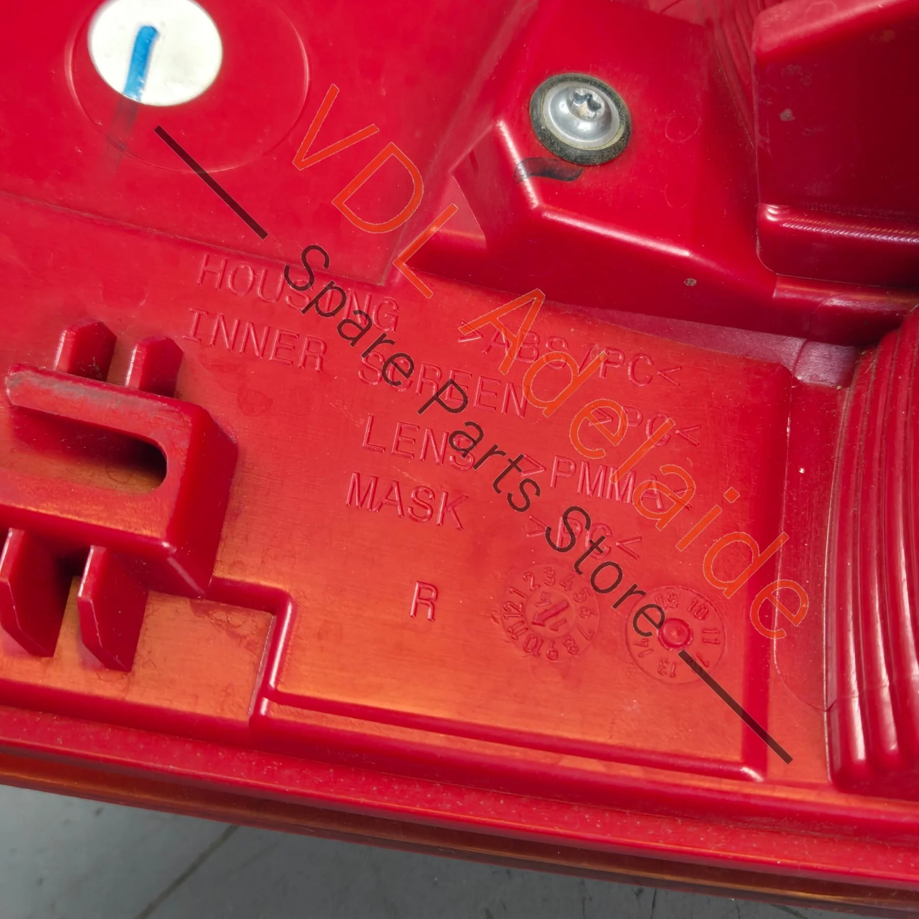VW Touareg 7P Rear Right Fender Tail Light Taillight 7P6945096F - Image 6