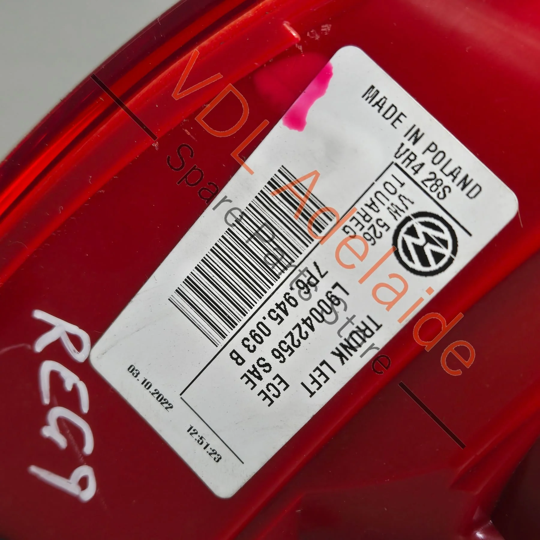 VW Touareg 7P Rear Left Tailgate Tail Light Taillight Inner 7P6945093B - Image 4