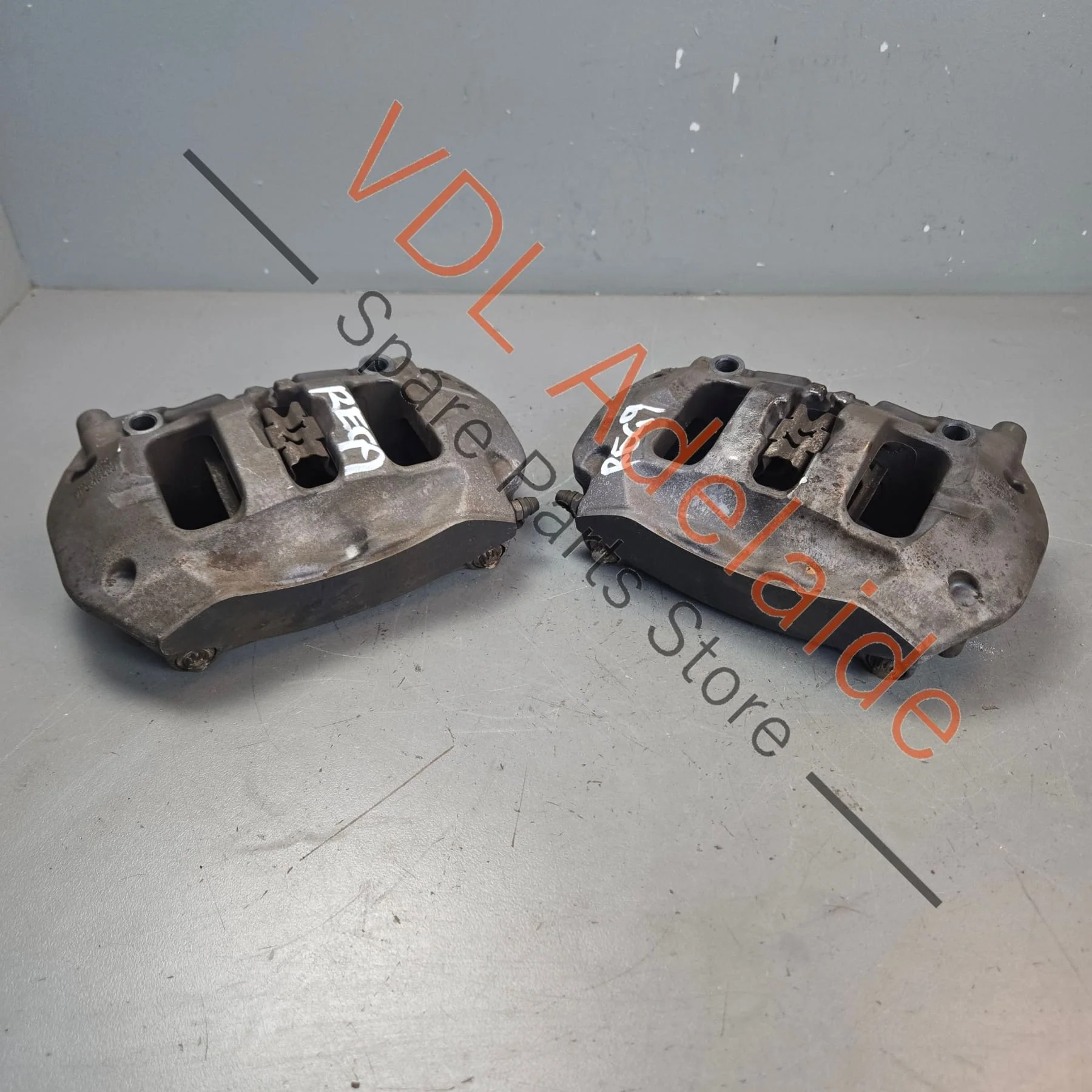 VW Touareg 7P 2011-2018 Rear Brake Caliper Set Pair Left & Right for 330mm rotor 7P6615423D 7P6615424D