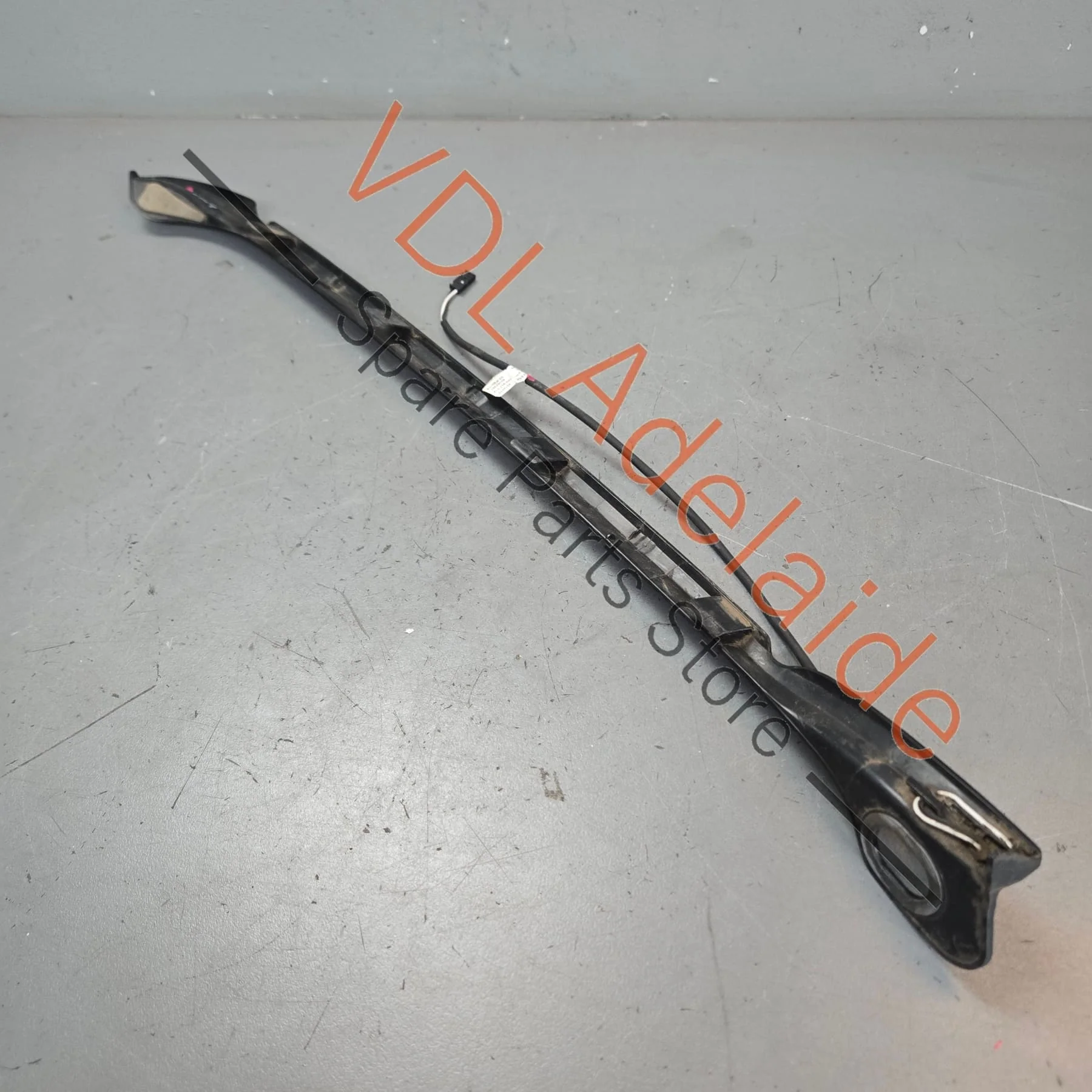 VW Touareg 7P Right Boot Tailgate Sensor Anti Pinch 7P6827712 - Image 2