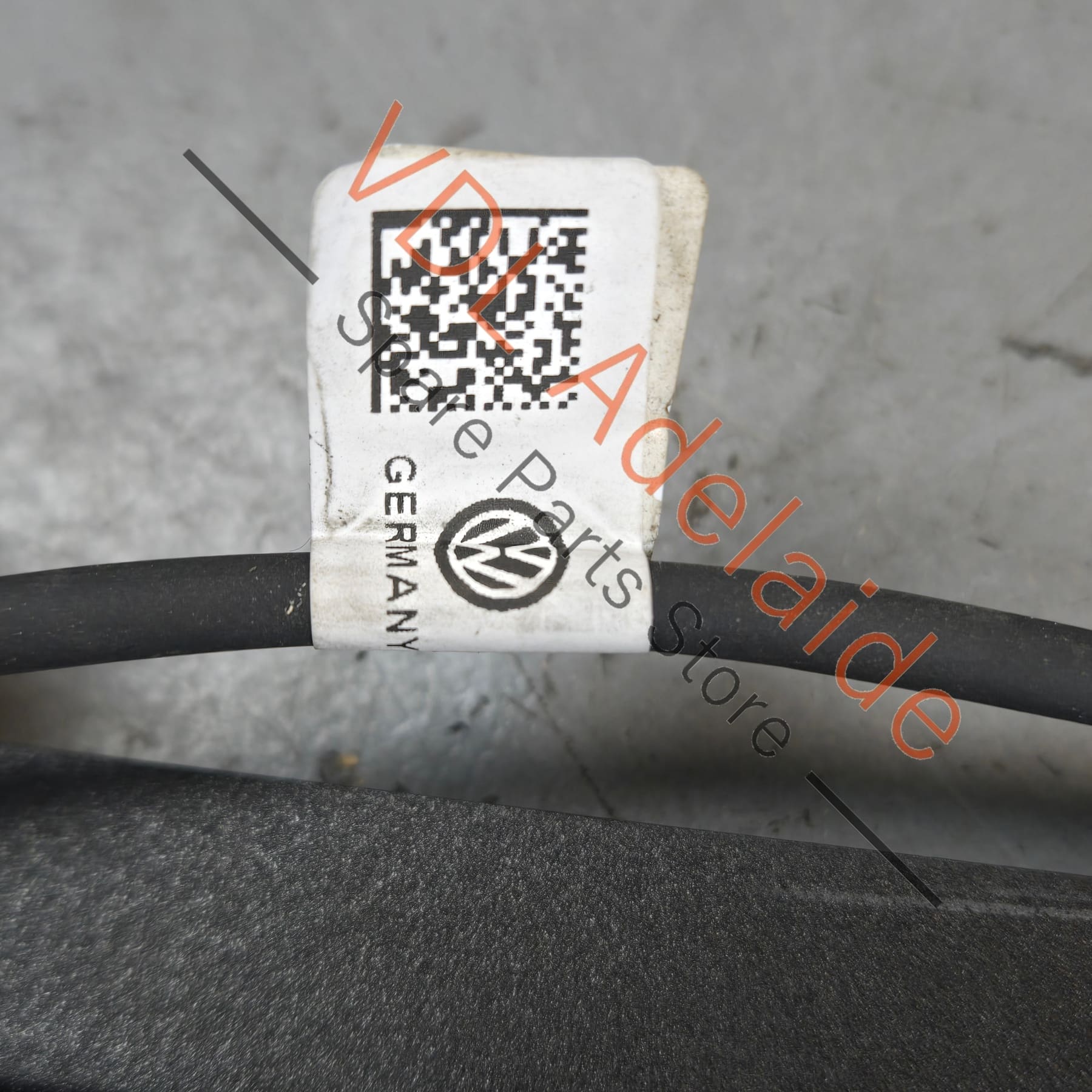 VW Touareg 7P Right Boot Tailgate Sensor Anti Pinch 7P6827712 - Image 4