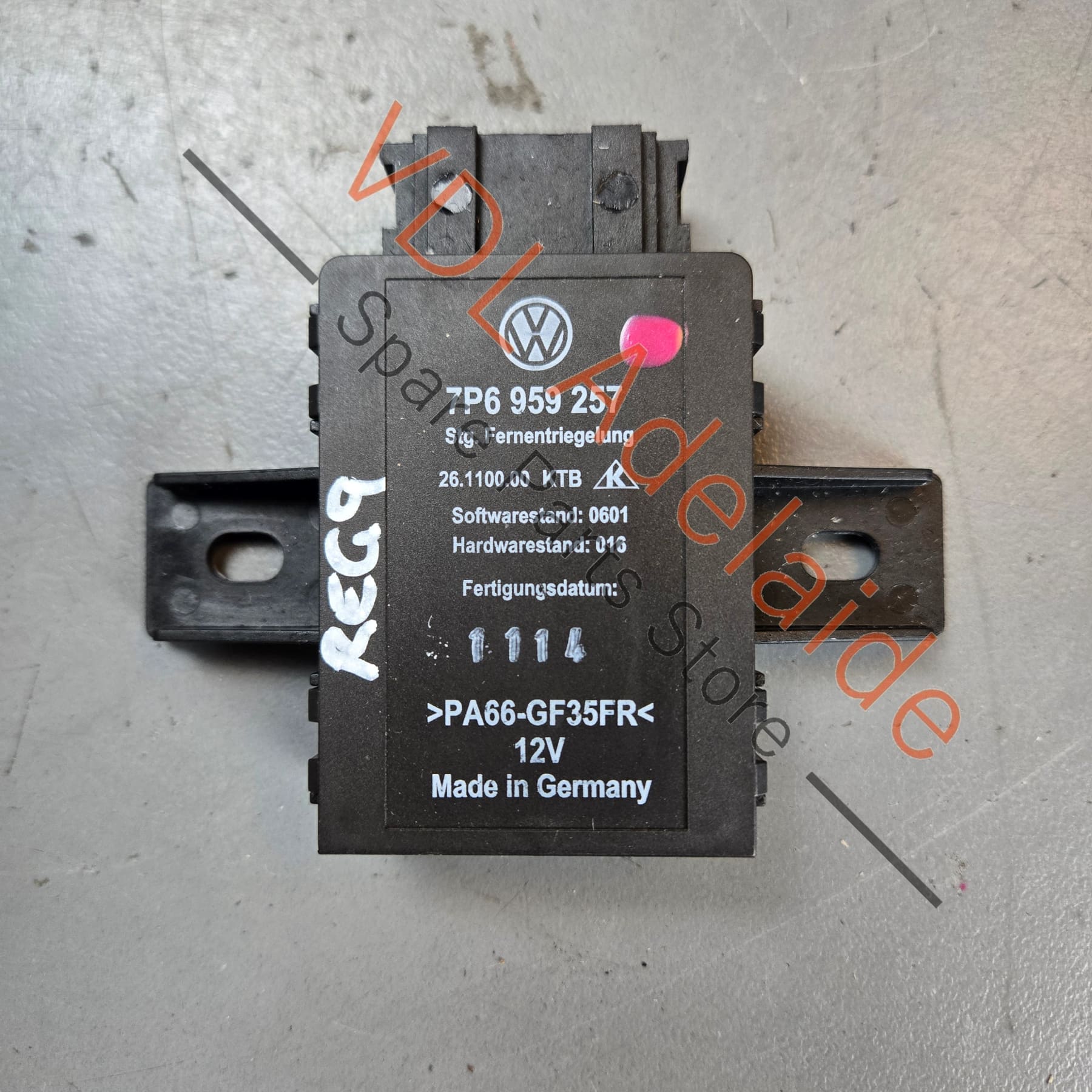 VW Touareg 7P Control Unit for Backrest Release 7P6959257