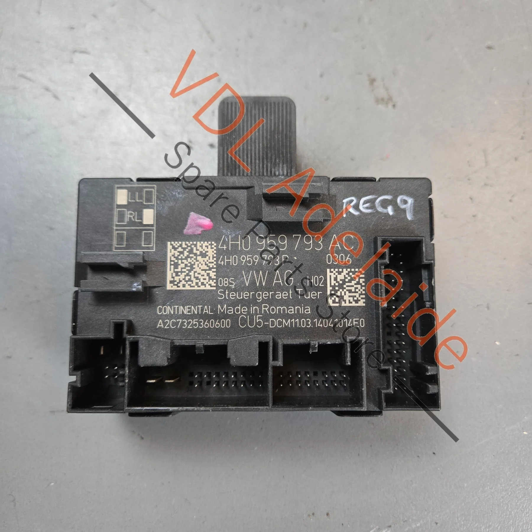 VW Touareg 7P Door Control Module 4H0959793AC 4H0959793AA