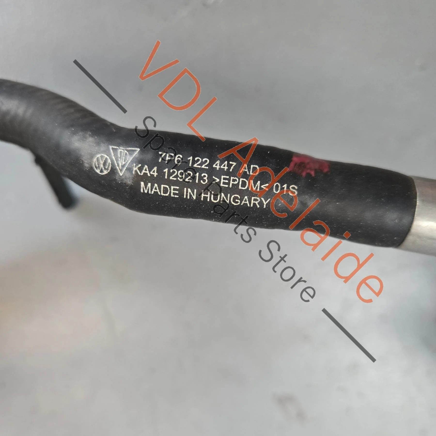VW Touareg 7P Coolant Hose Pipe 7P6122447AD - Image 2