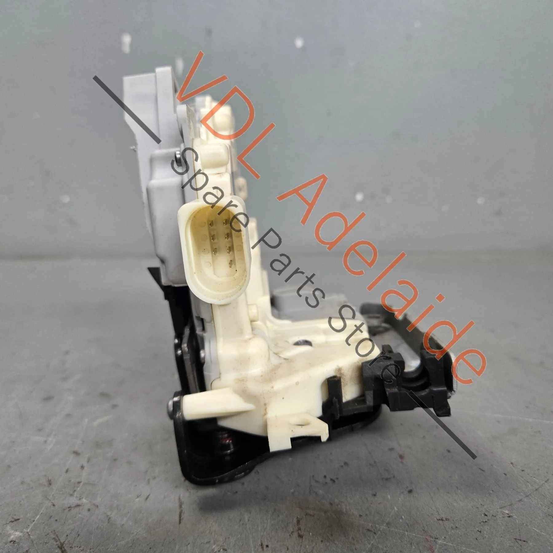 VW Touareg 7P Audi A4 A5 Left Front Door Lock Mechanism 8J2837015A - Image 5