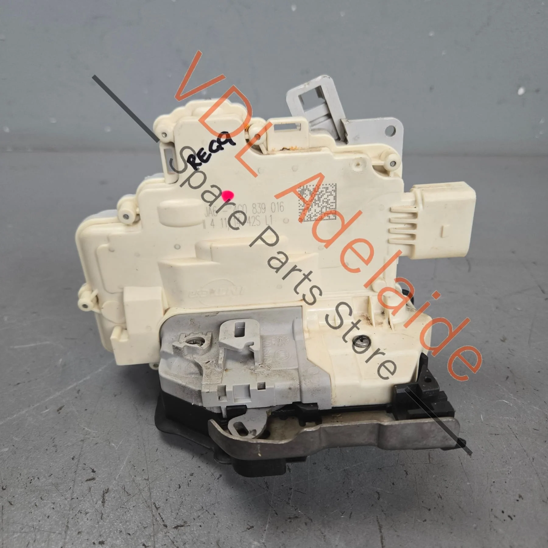 VW Touareg 7P Right Rear Door Lock Mechanism 4G0839016
