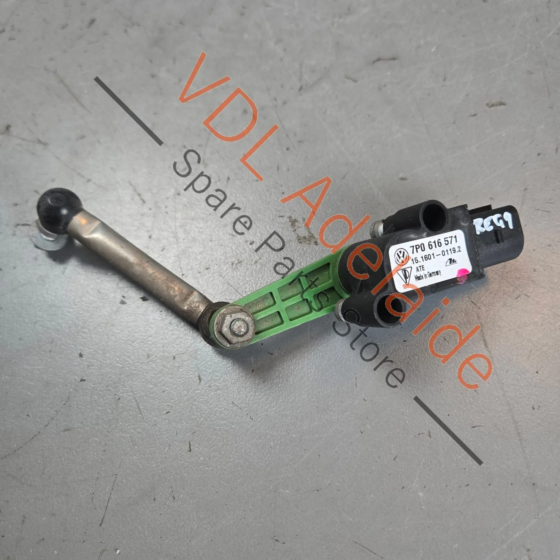 VW Touareg 7P Porsche Cayenne 958 92A Rear Suspension Level Sensor 7P0616571