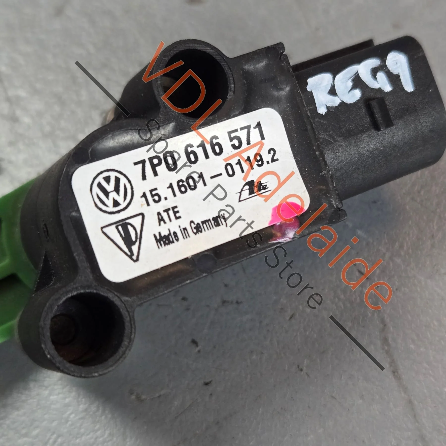 VW Touareg 7P Porsche Cayenne 958 92A Rear Suspension Level Sensor 7P0616571 - Image 2