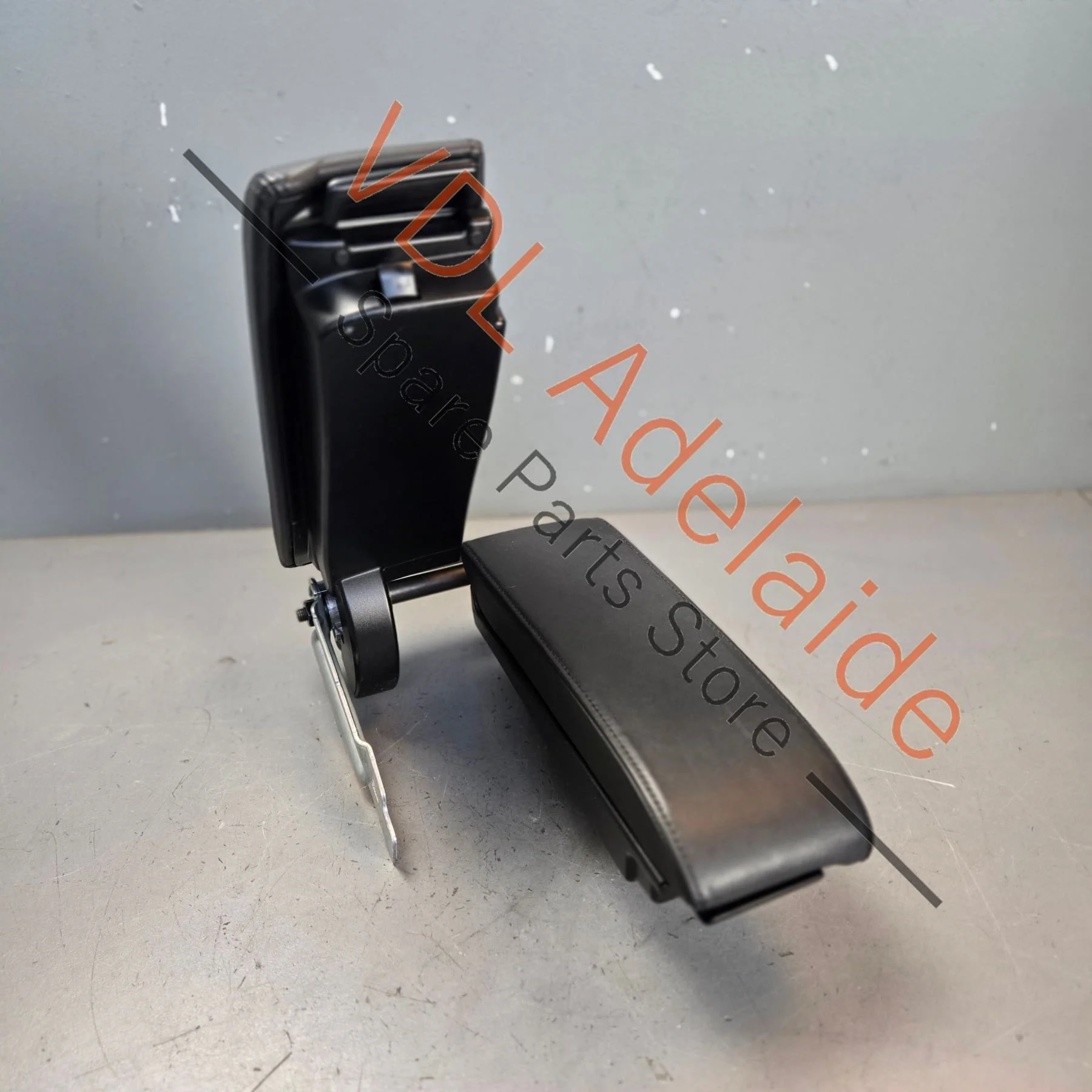 VW Touareg 7P 2-Part Armrest Arm Rest Black 7P6864207B - Image 5