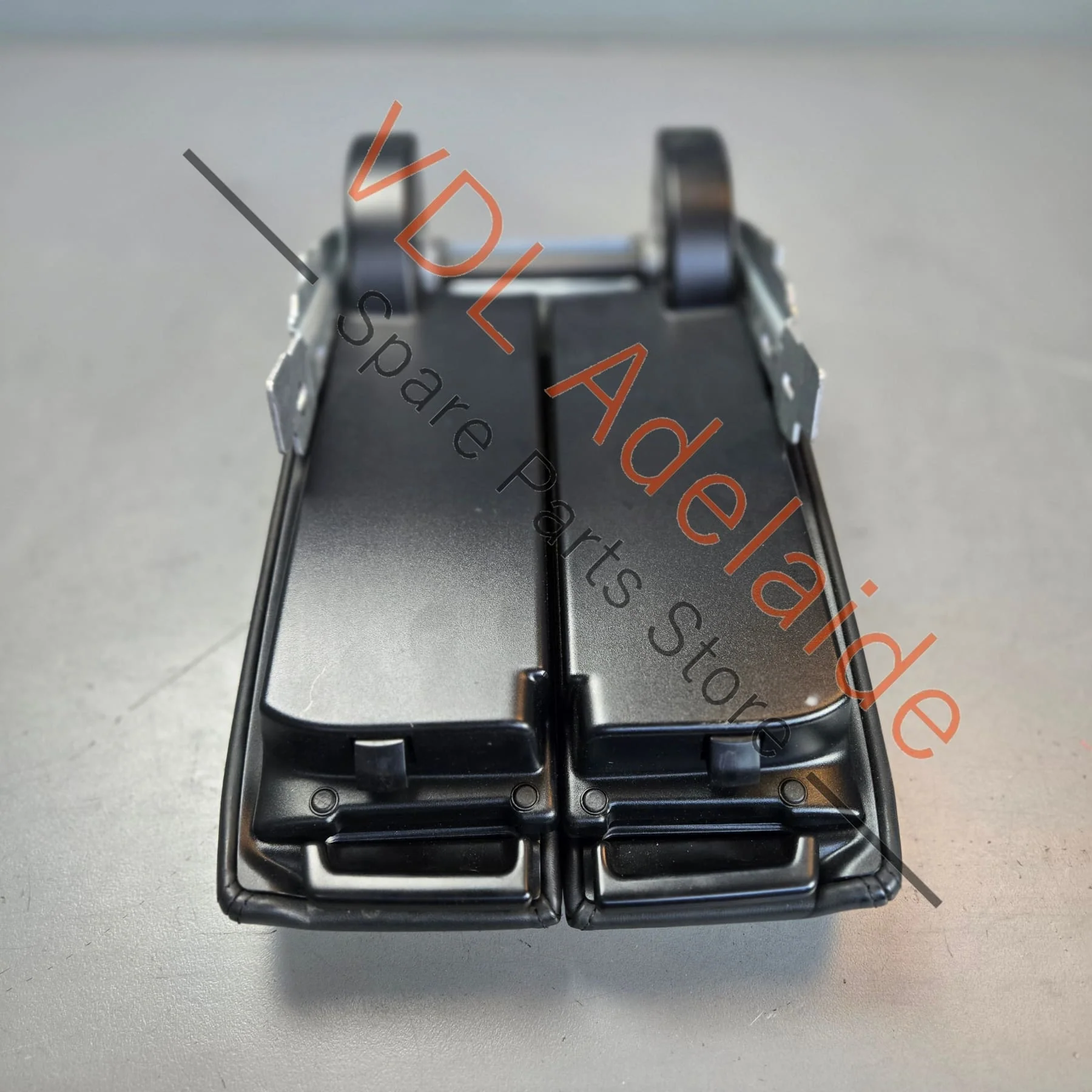 VW Touareg 7P 2-Part Armrest Arm Rest Black 7P6864207B - Image 6