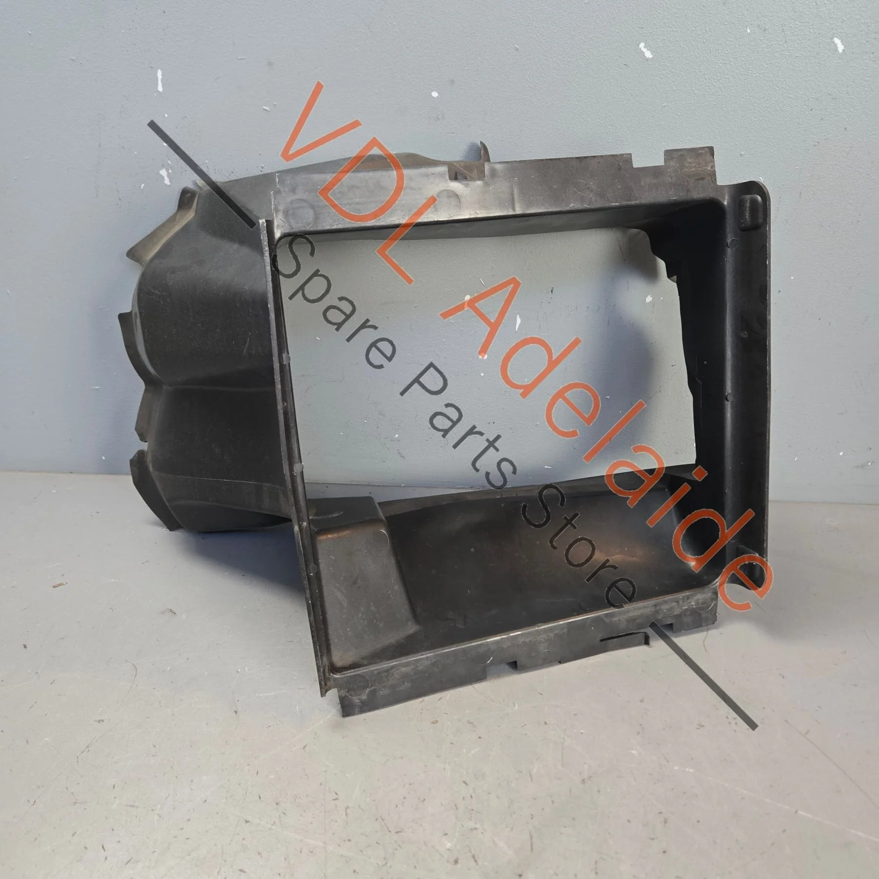 VW Touareg 7P Air Guide for Charge Air Cooler Right 7P6117336