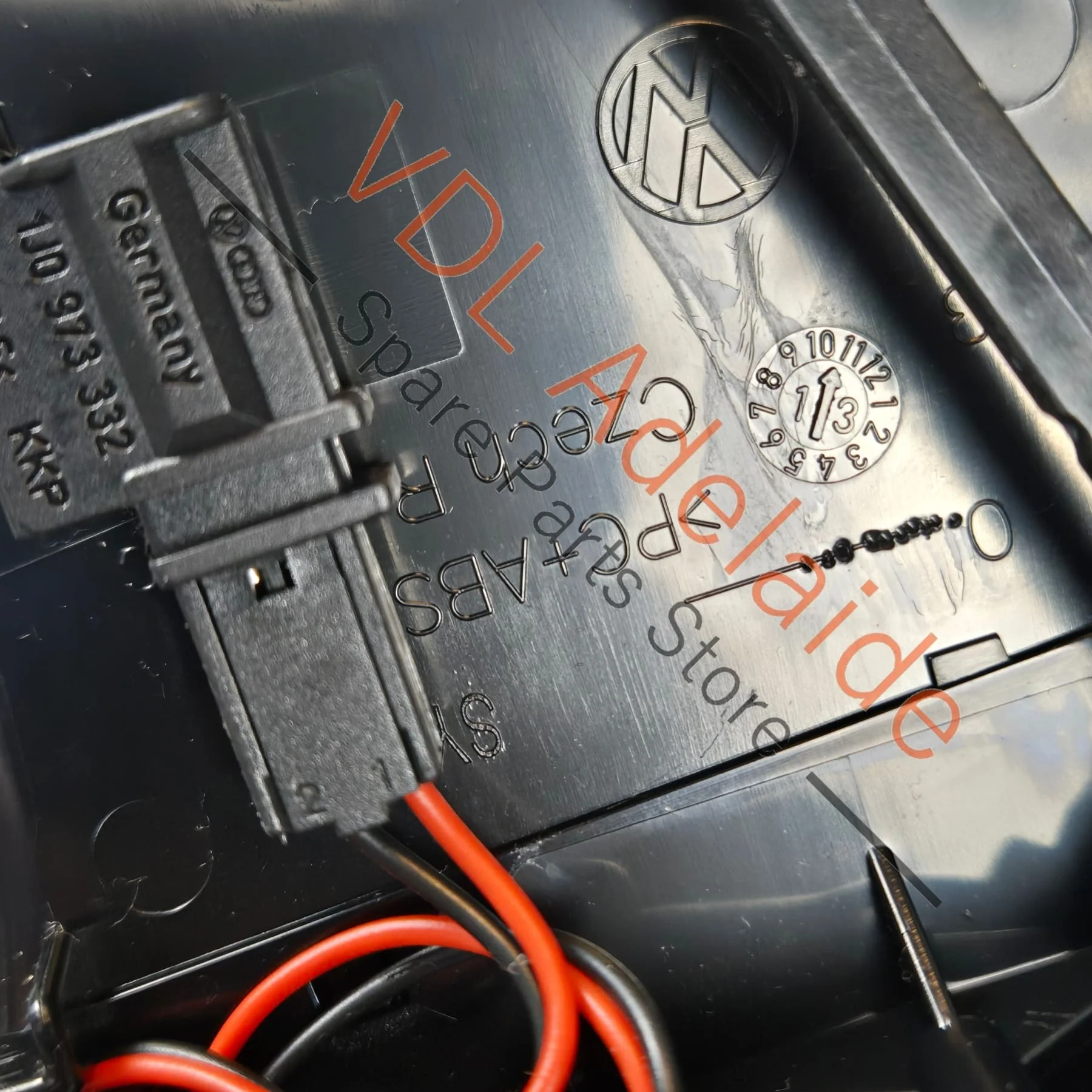 VW Touareg 7P Passenger Dash Insert & Vents RHD 7P2857221A 7P2857189A Aluminium Matt - Image 7