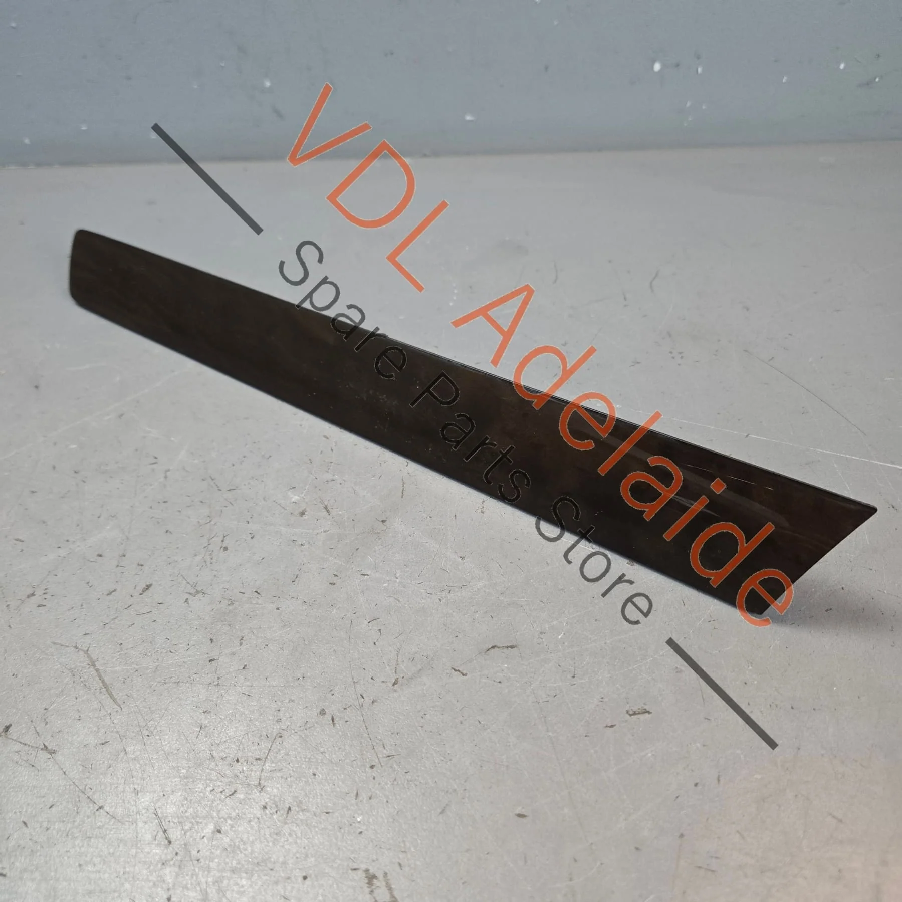 VW Touareg 7P Rear Right Door Inlay Trim 7P6867450D MN3 Vavona Brown Woodgrain