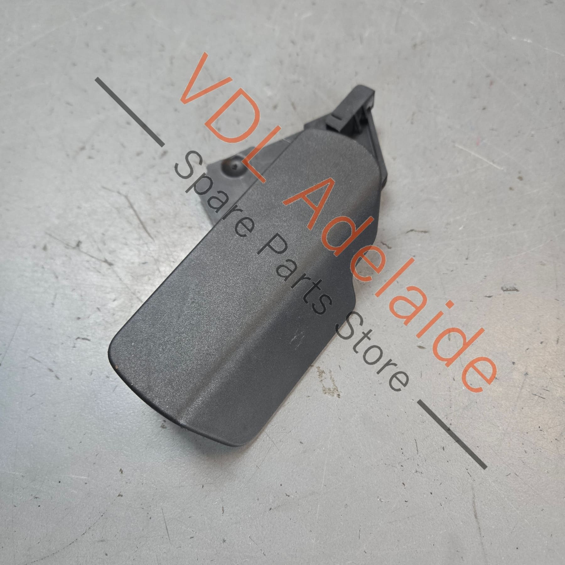 VW Touareg 7P Bonnet Release Lever Pull Grip 7P0823633A 4L2823533A