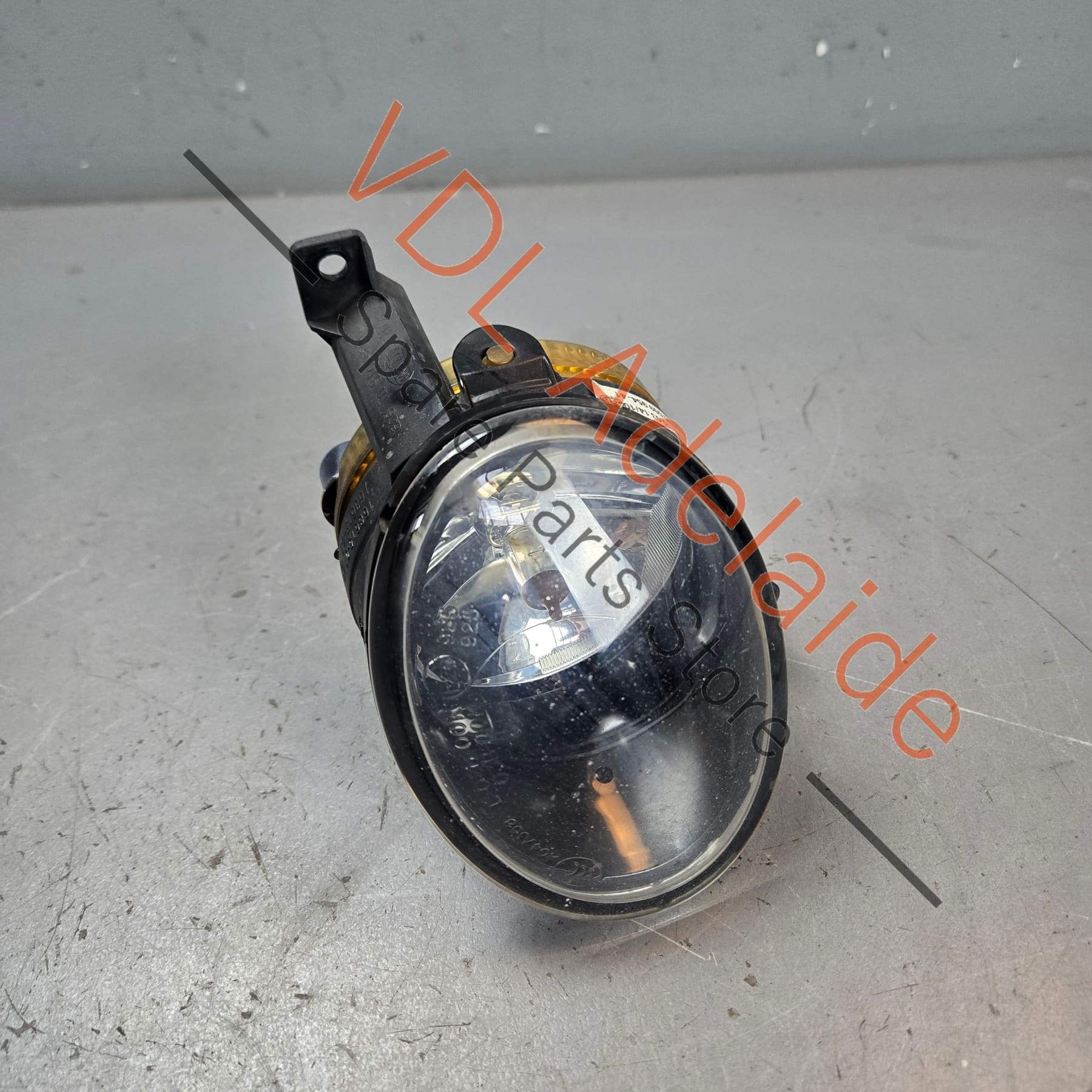VW Touareg 7P Fog Lights Left Halogen 7P6941699E - Image 2