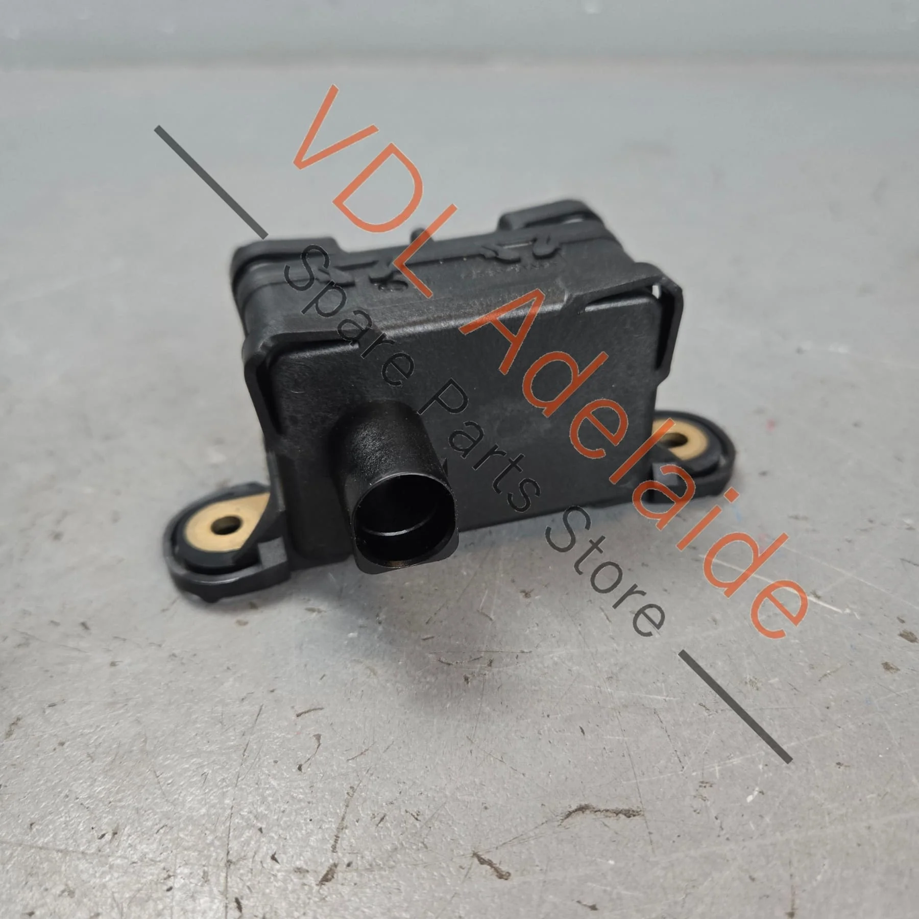 VW Touareg 7P Yaw Rate ESP Sensor Module 7P0907652 - Image 3