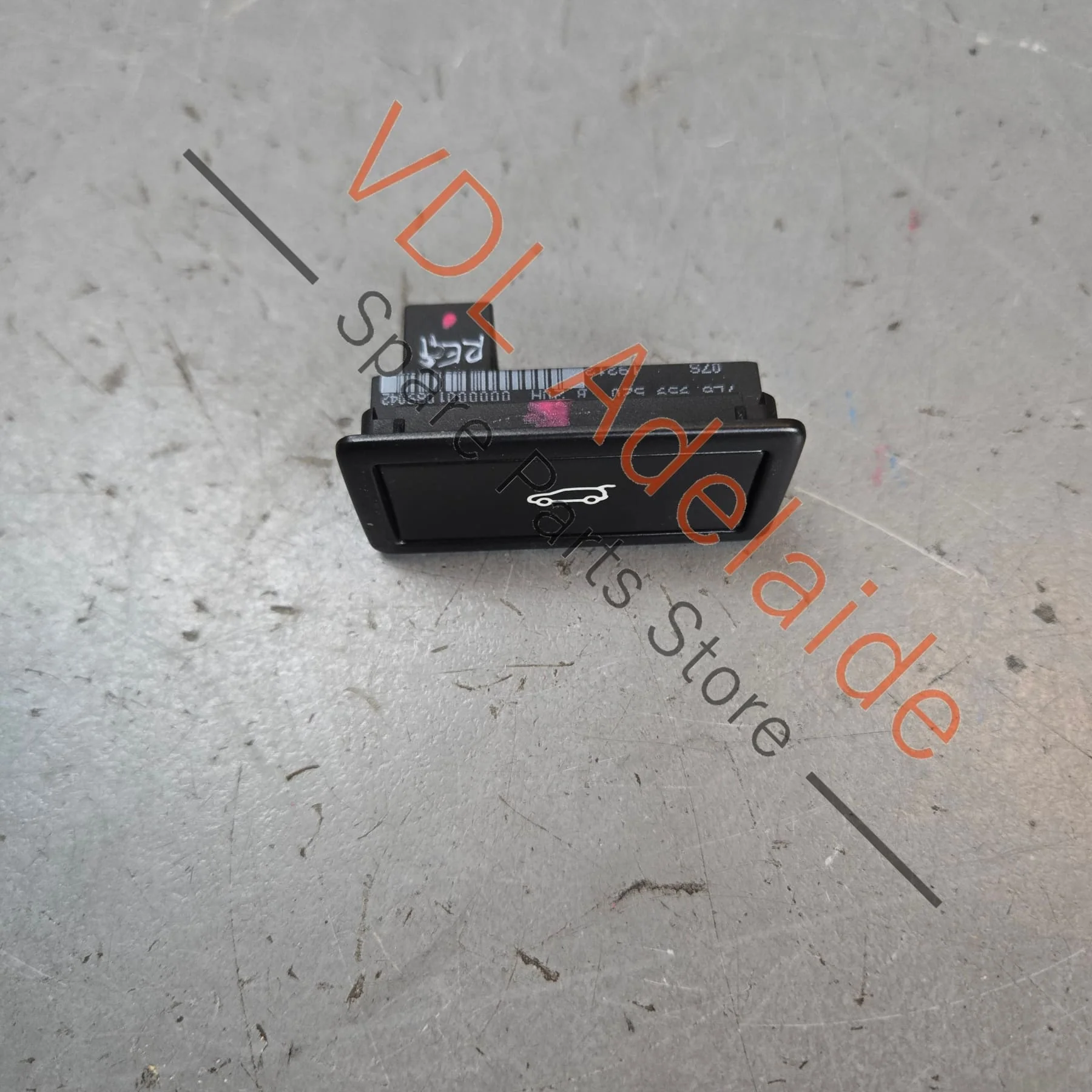 VW Touareg 7P Switch Button for Rear Lid Tailgate Boot Actuation 7L6959520B - Image 3